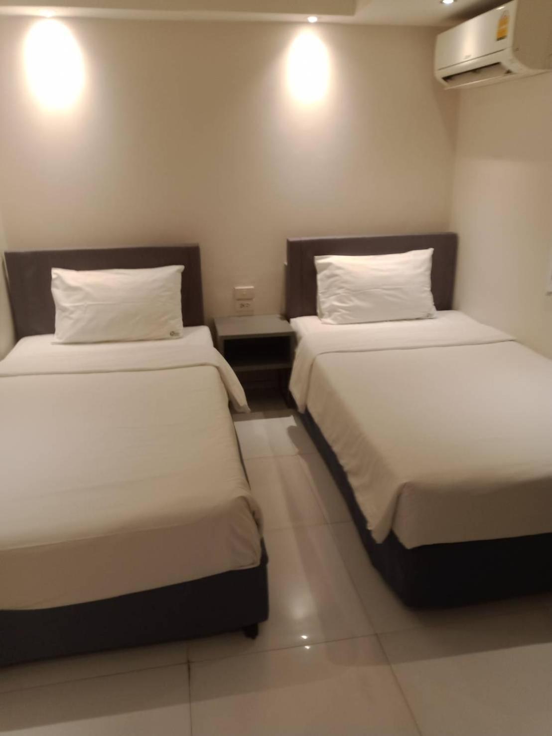 Economy Twin Room