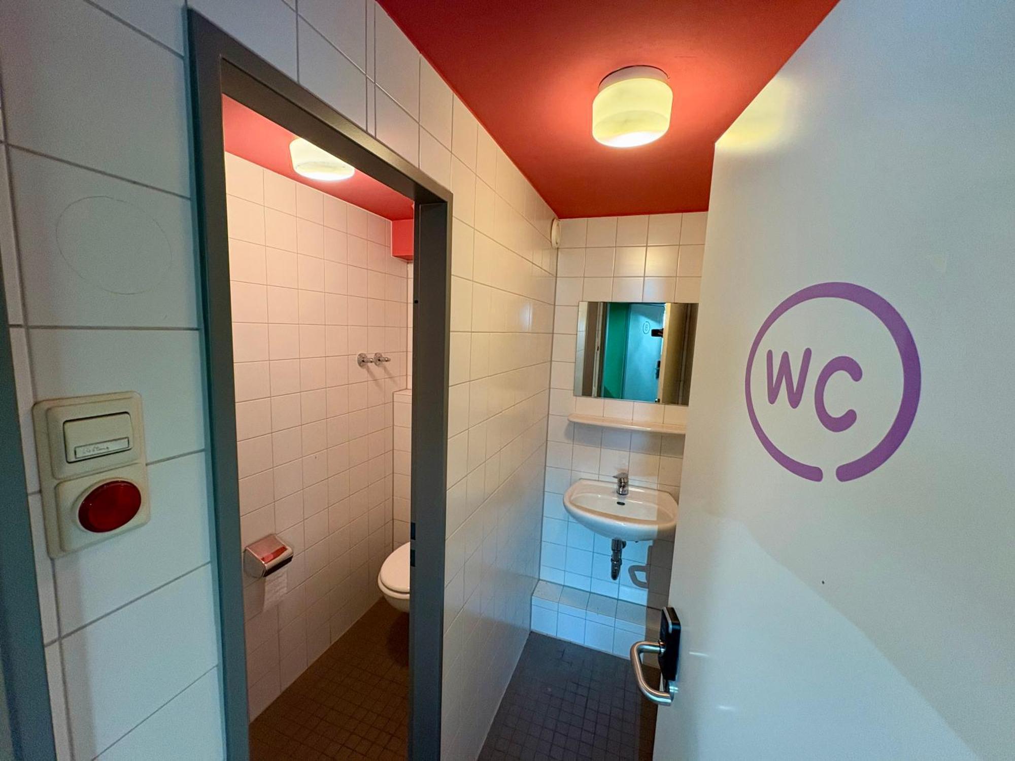 Tweepersoonskamer met Gedeeld Toilet