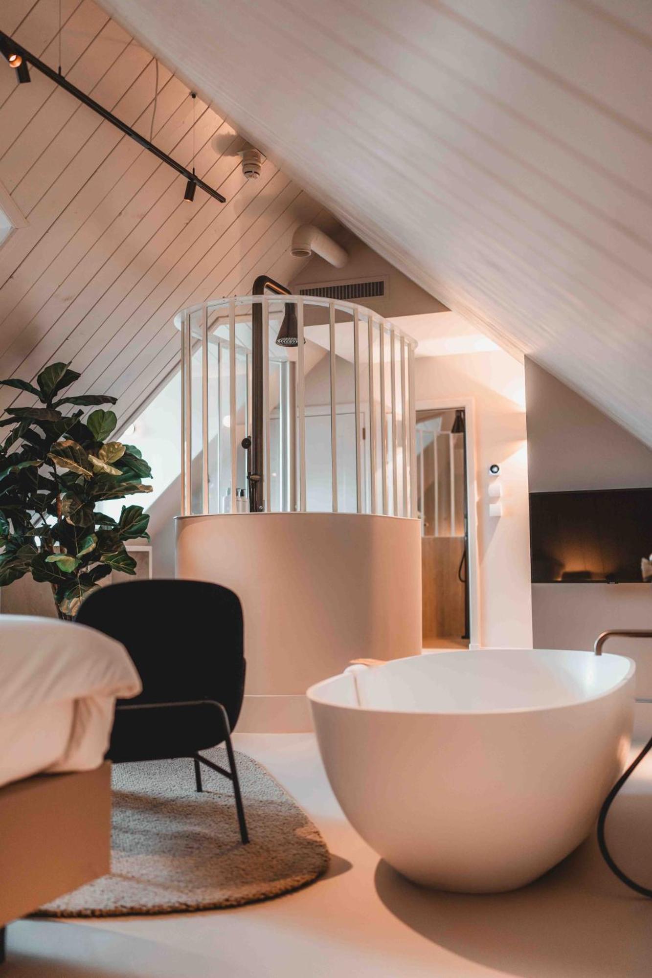 Deluxe Junior Suite