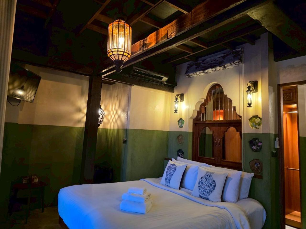 Double Room Balcony Charcoal Non-Smoking