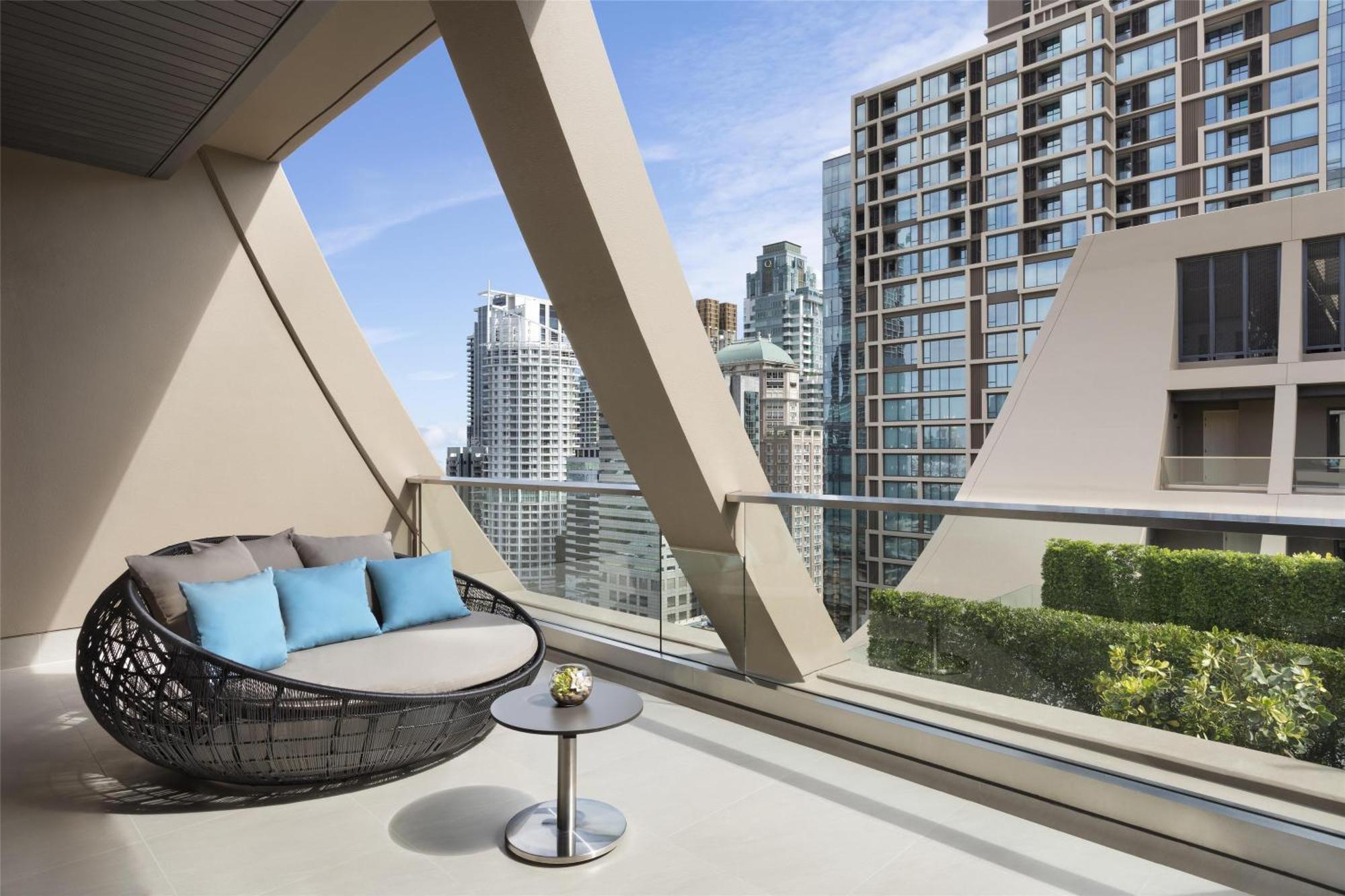 Three-Bedroom Sindhorn Presidential Suite Balcony Lounge Access Thermal Journey Access,1669072605:JPEG