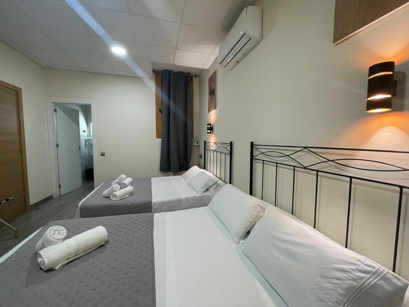 Vierpersoonskamer met Eigen Badkamer