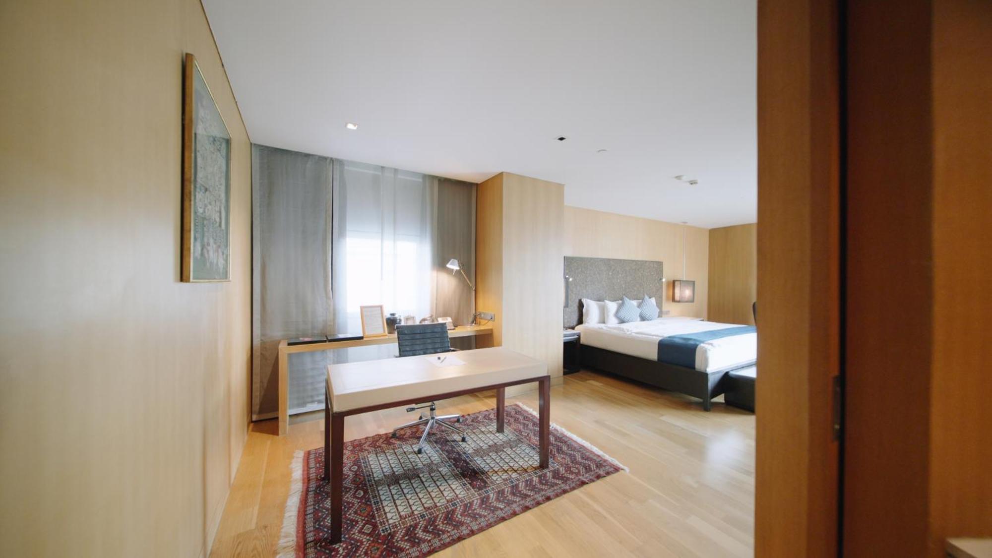 Deluxe Junior Suite