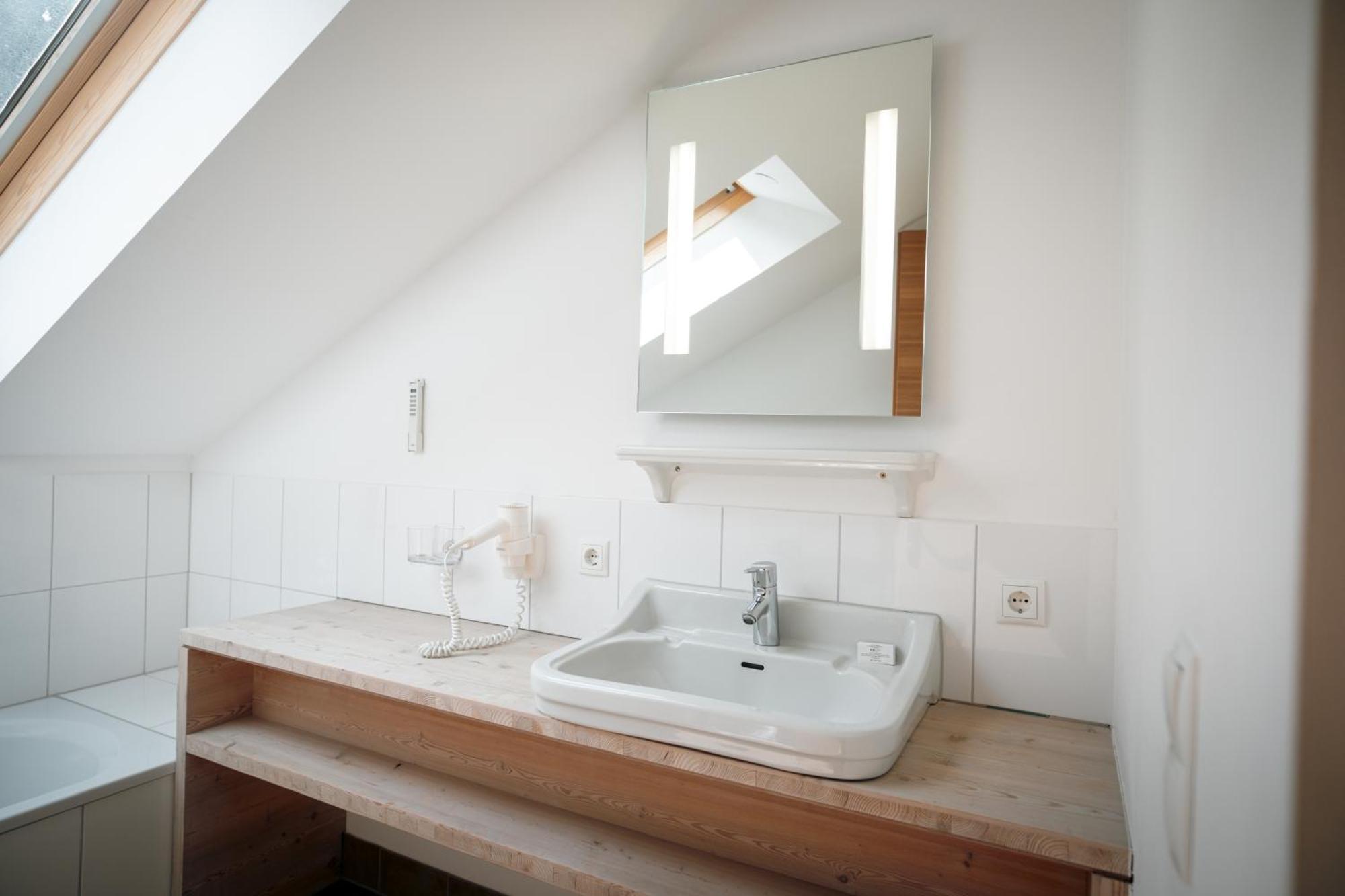 Three-Bedroom Apartment High Floor