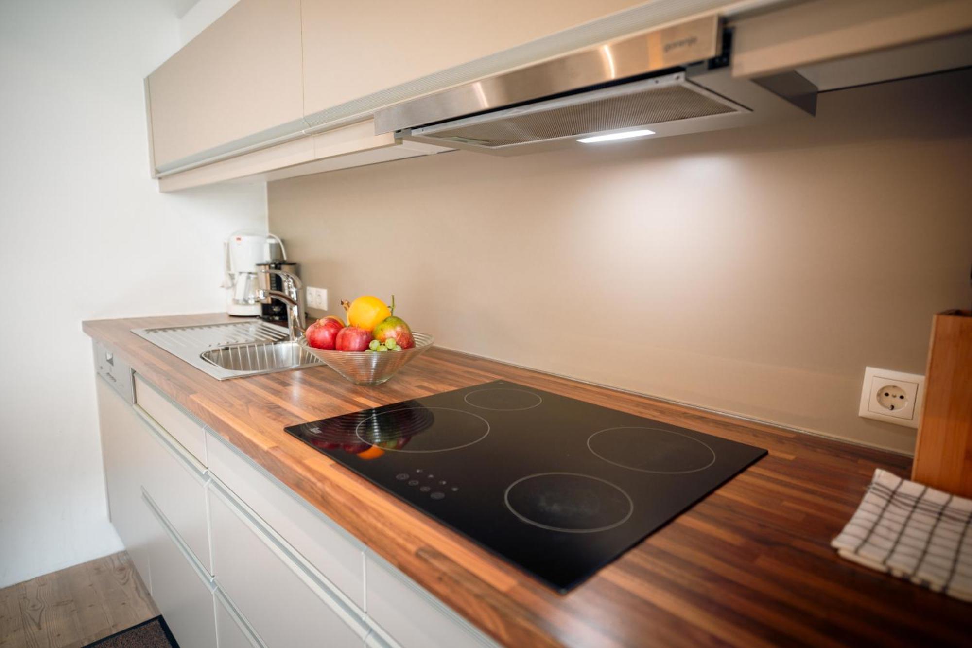 Three-Bedroom Apartment High Floor