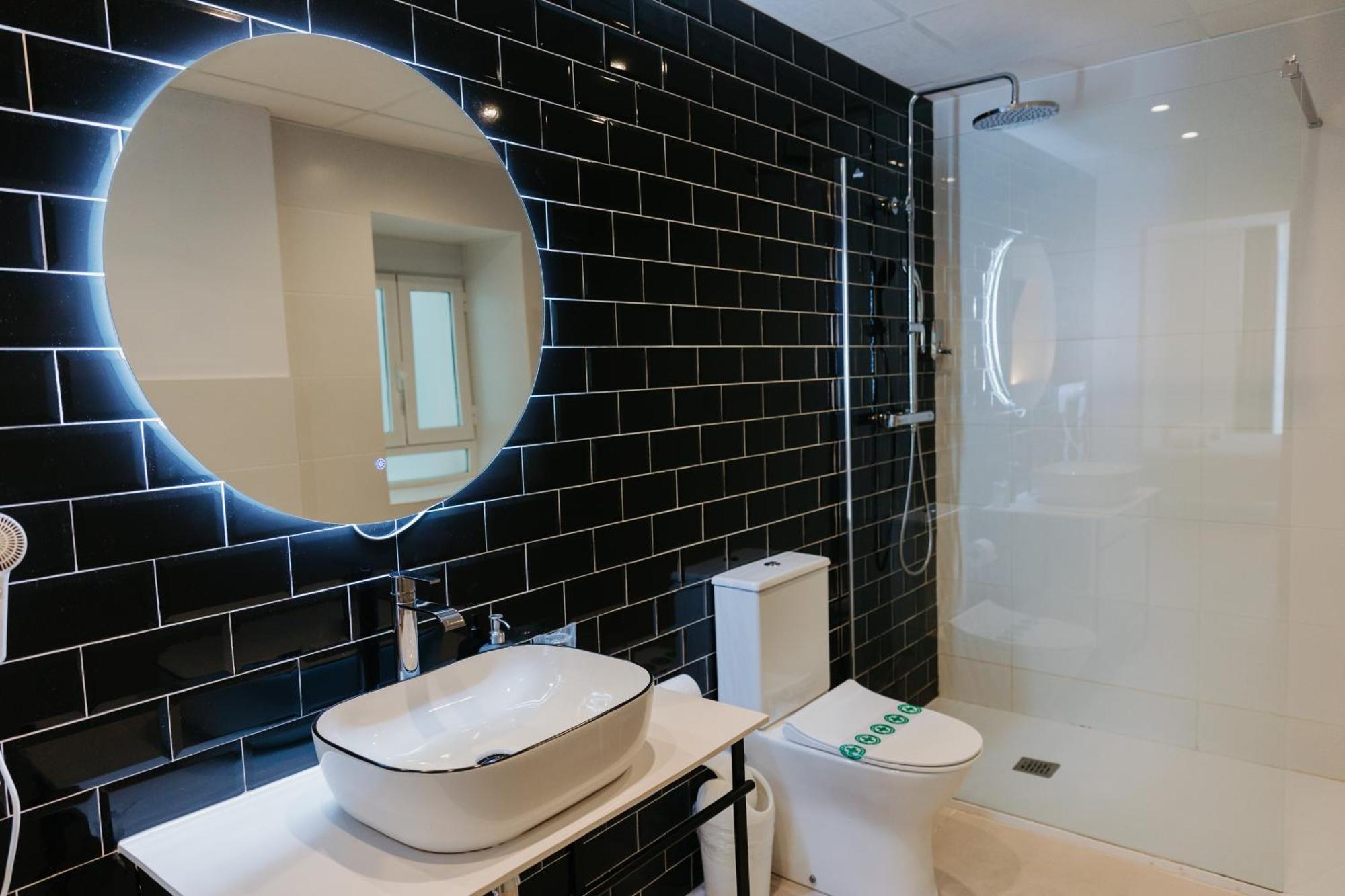 Double Room Private Bathroom,1672588918:JPEG