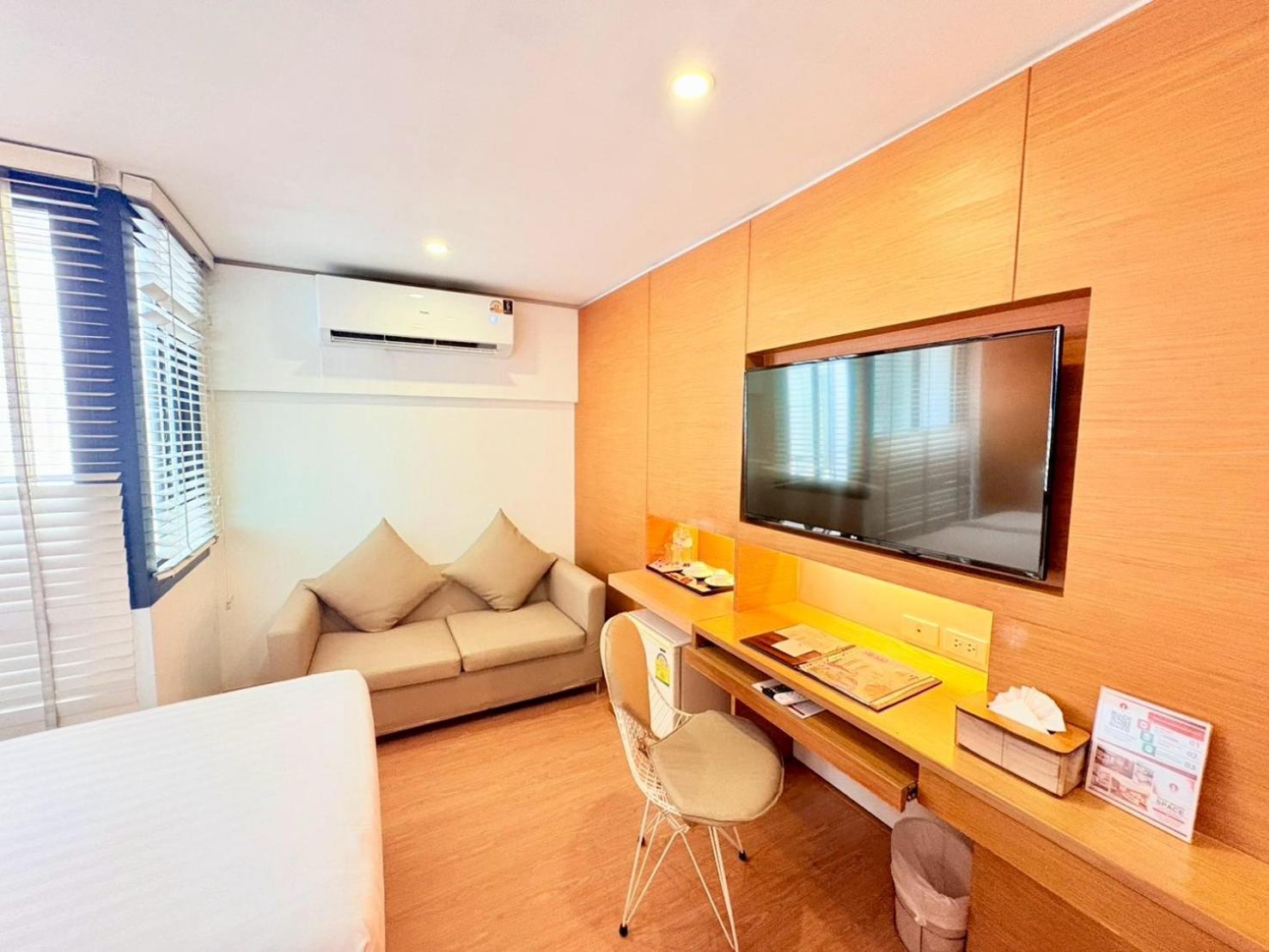 Deluxe Double or Twin Room