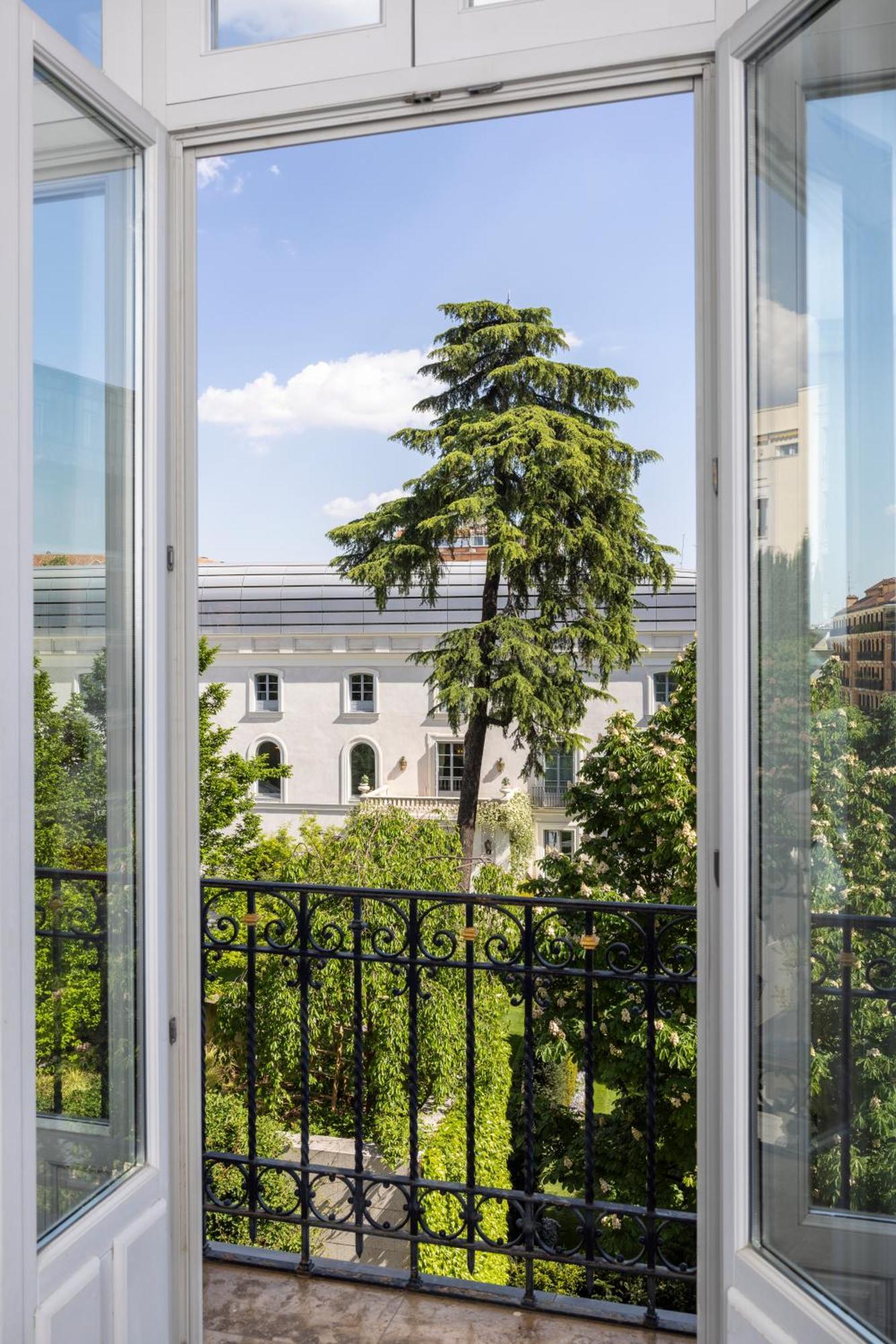 Junior Suite Garden View