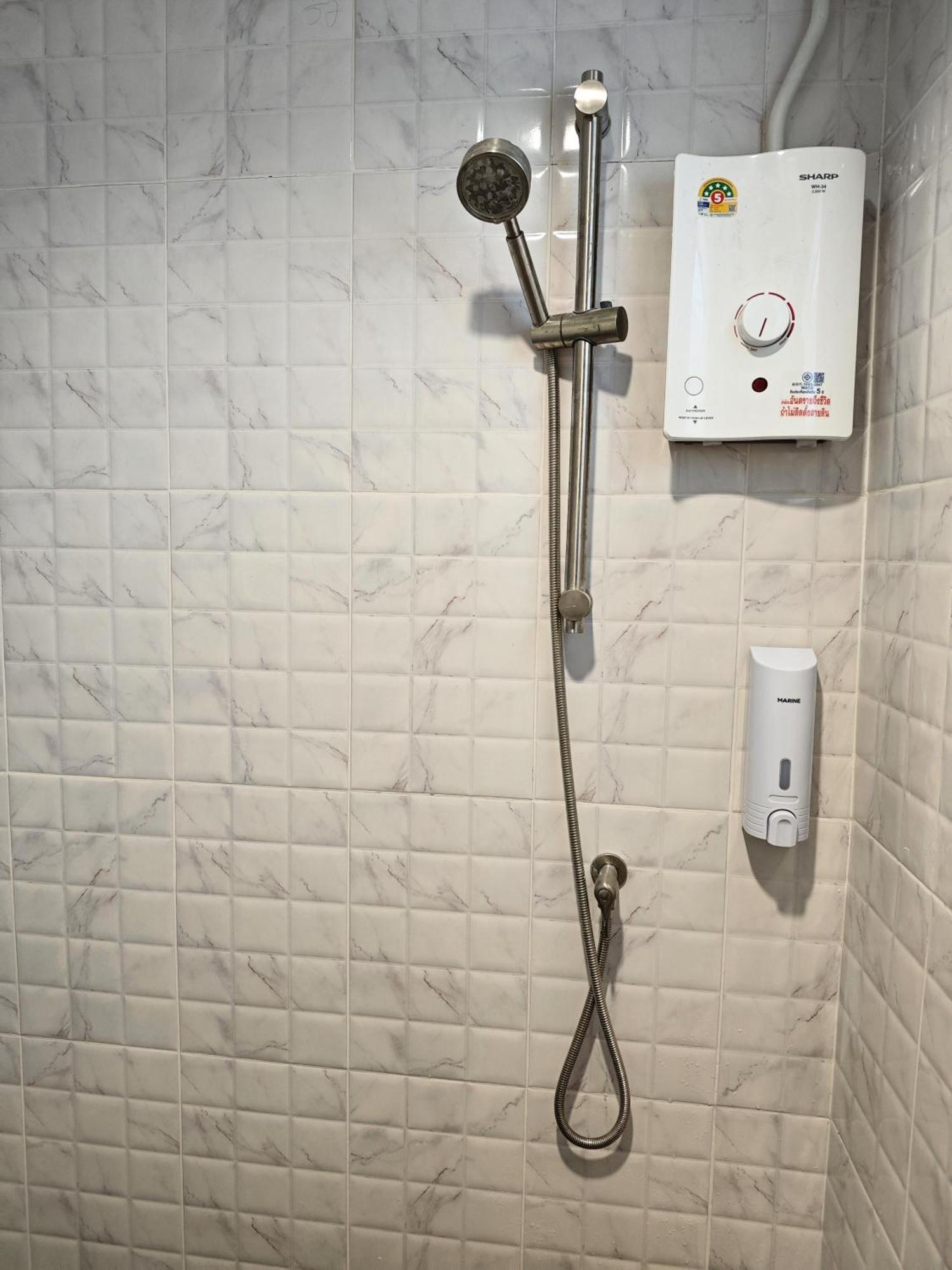 Double or Twin Room Private Bathroom
