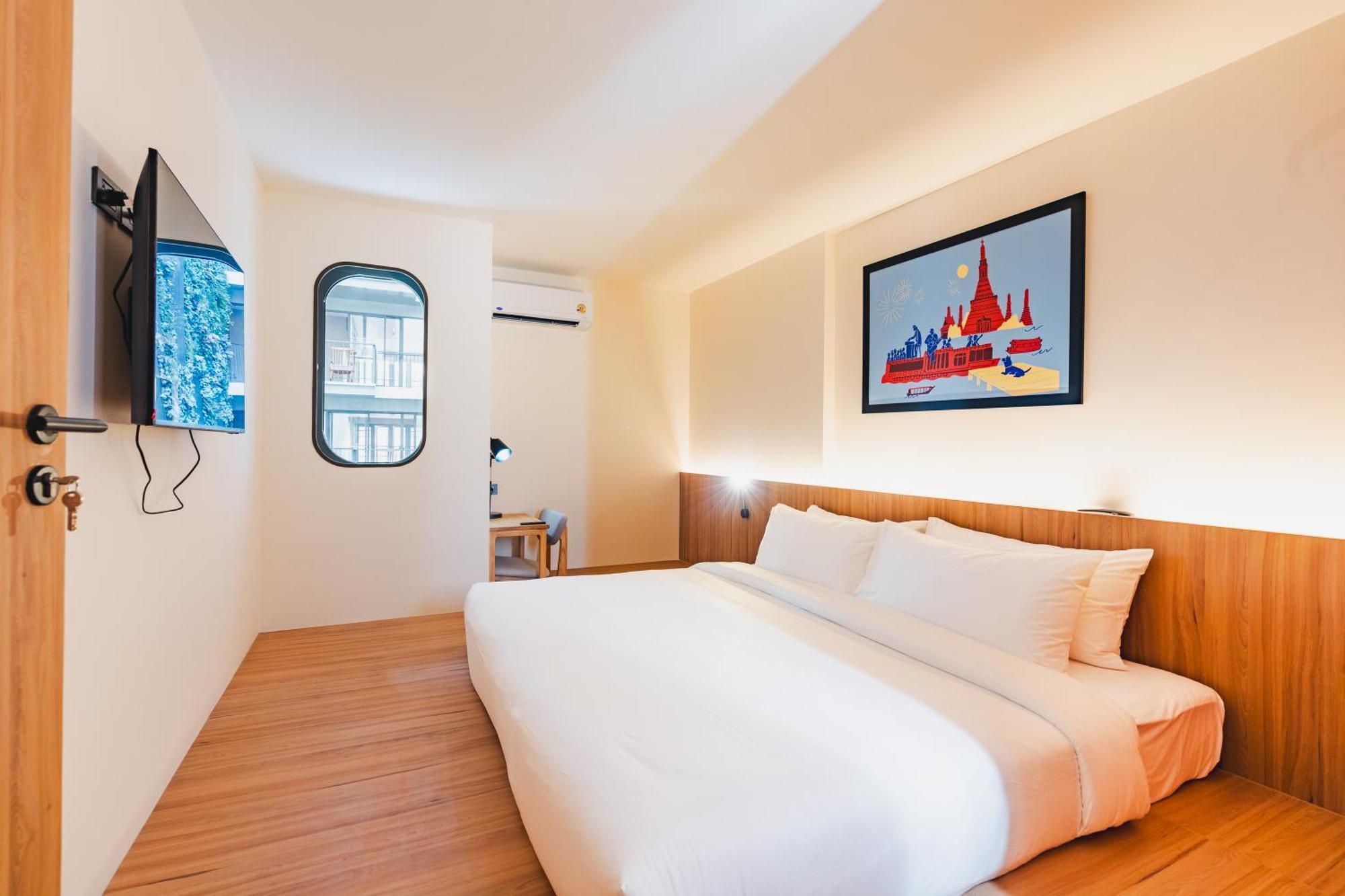 Deluxe King Room