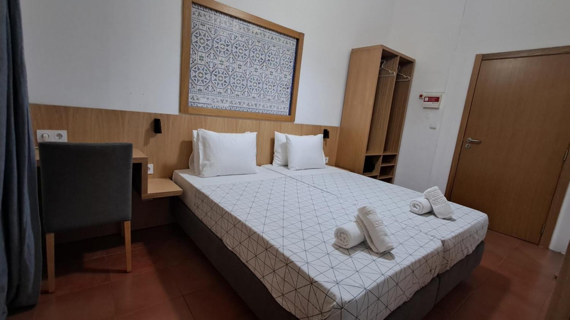 Tweepersoonskamer met 1 of 2 Bedden en Eigen Badkamer