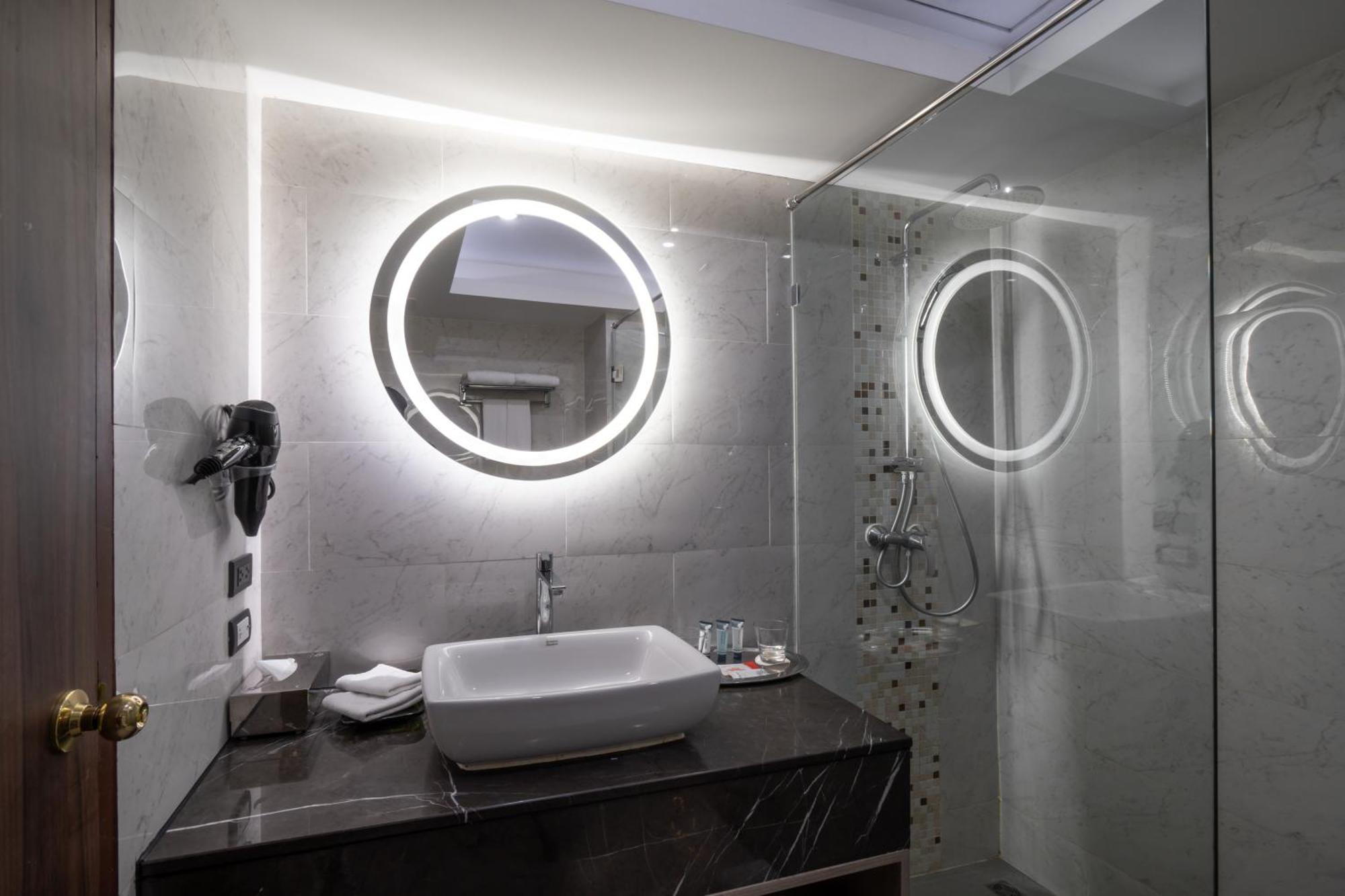 Grand Suite Connected