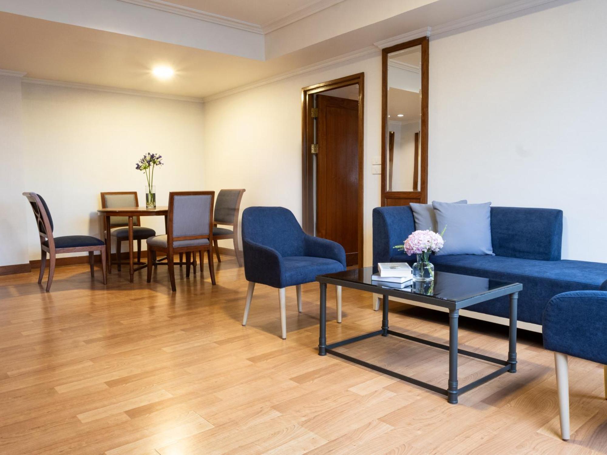 One-Bedroom Twin Suite