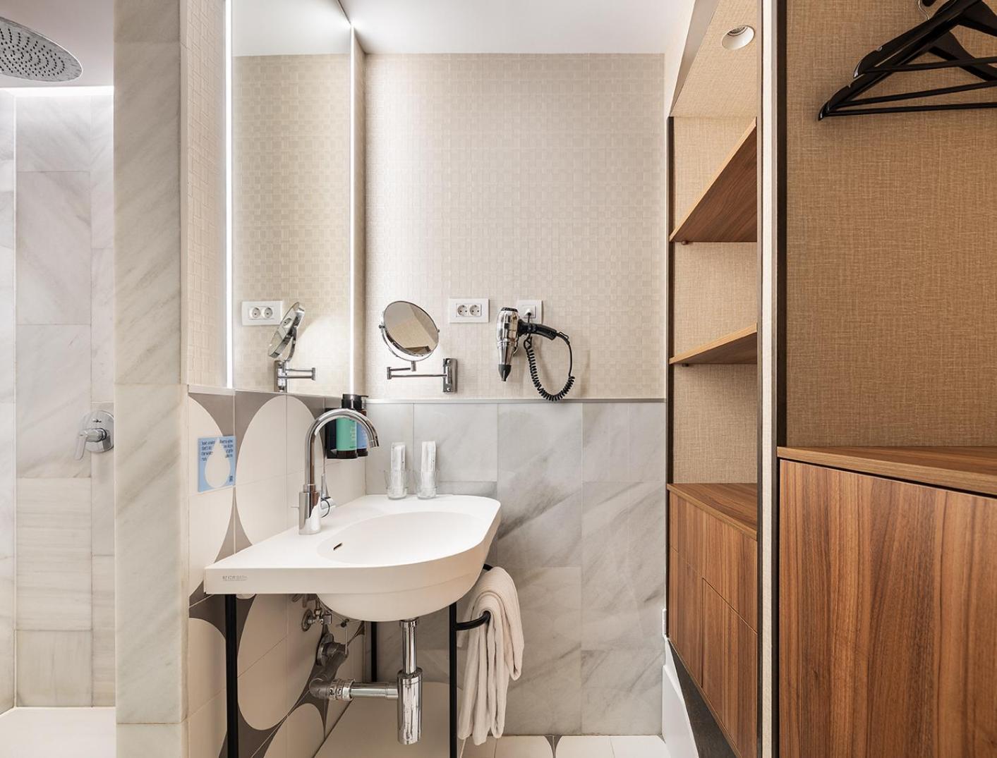 Economy Double or Twin Room