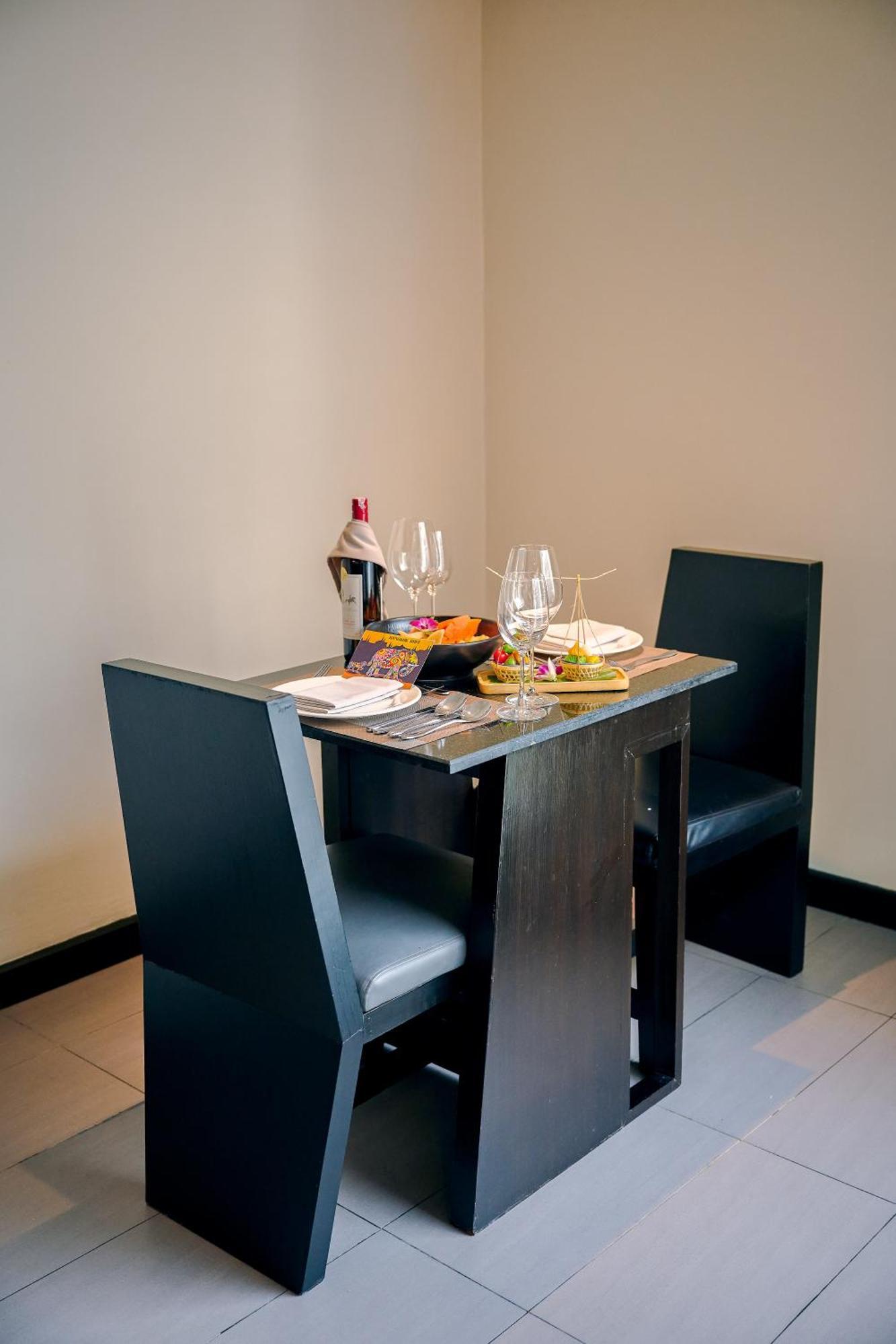 Residence King Suite