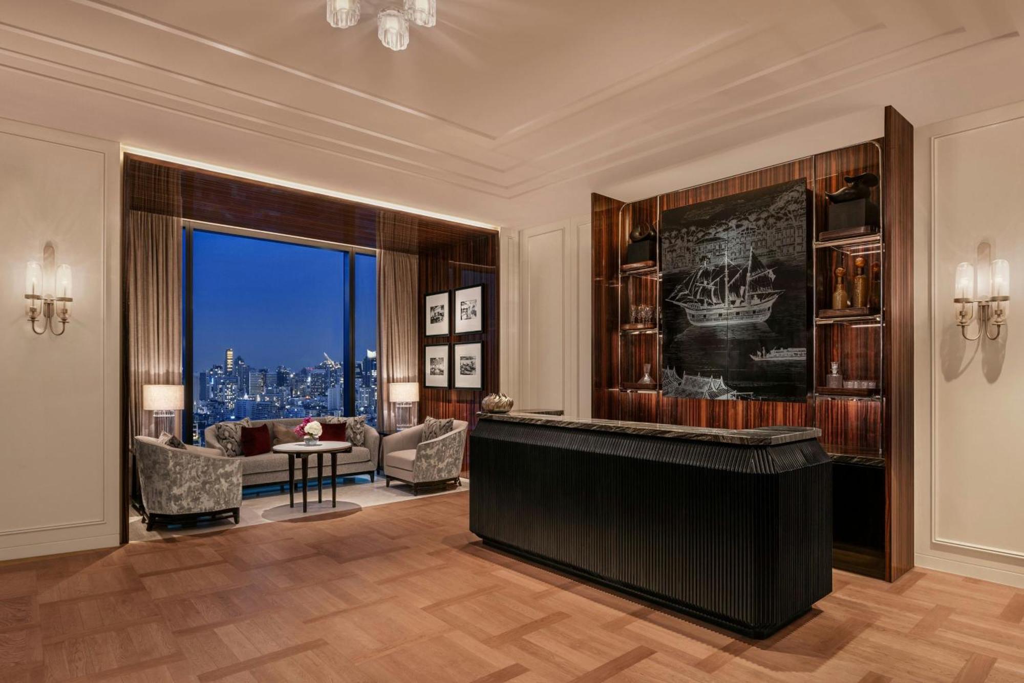 Three-Bedroom Suite Club Lounge Access