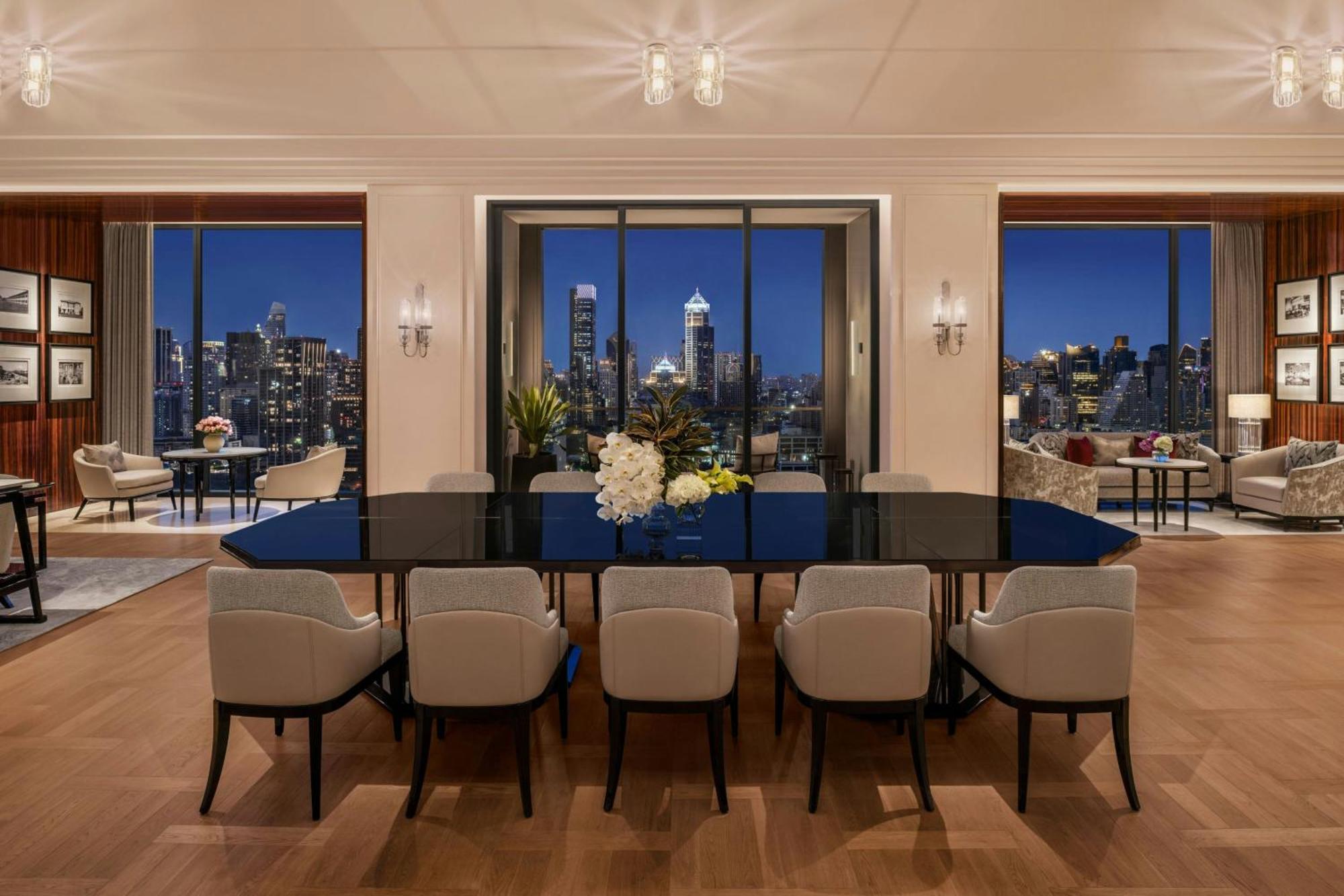 Three-Bedroom Suite Club Lounge Access
