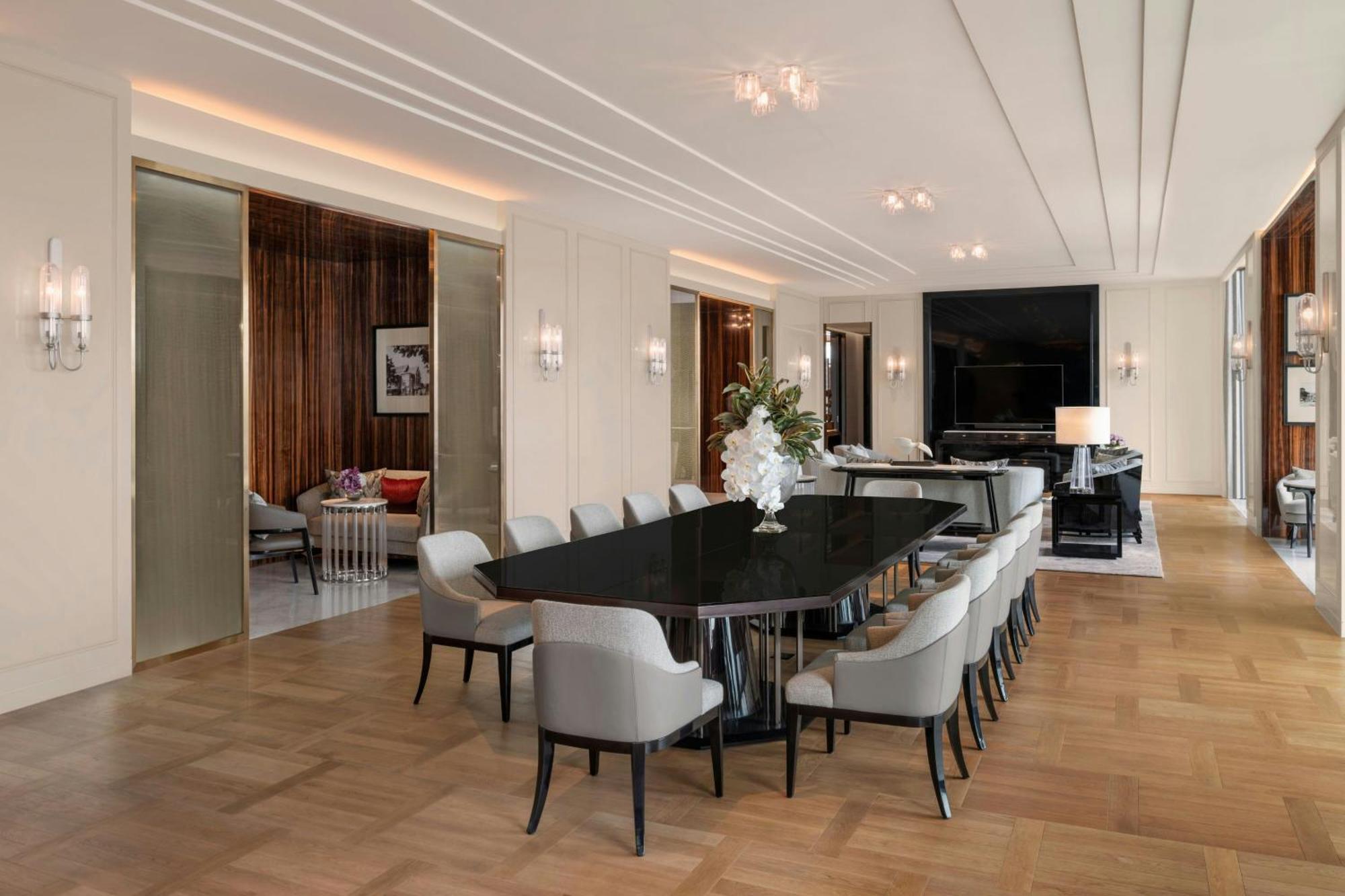 Three-Bedroom Suite Club Lounge Access