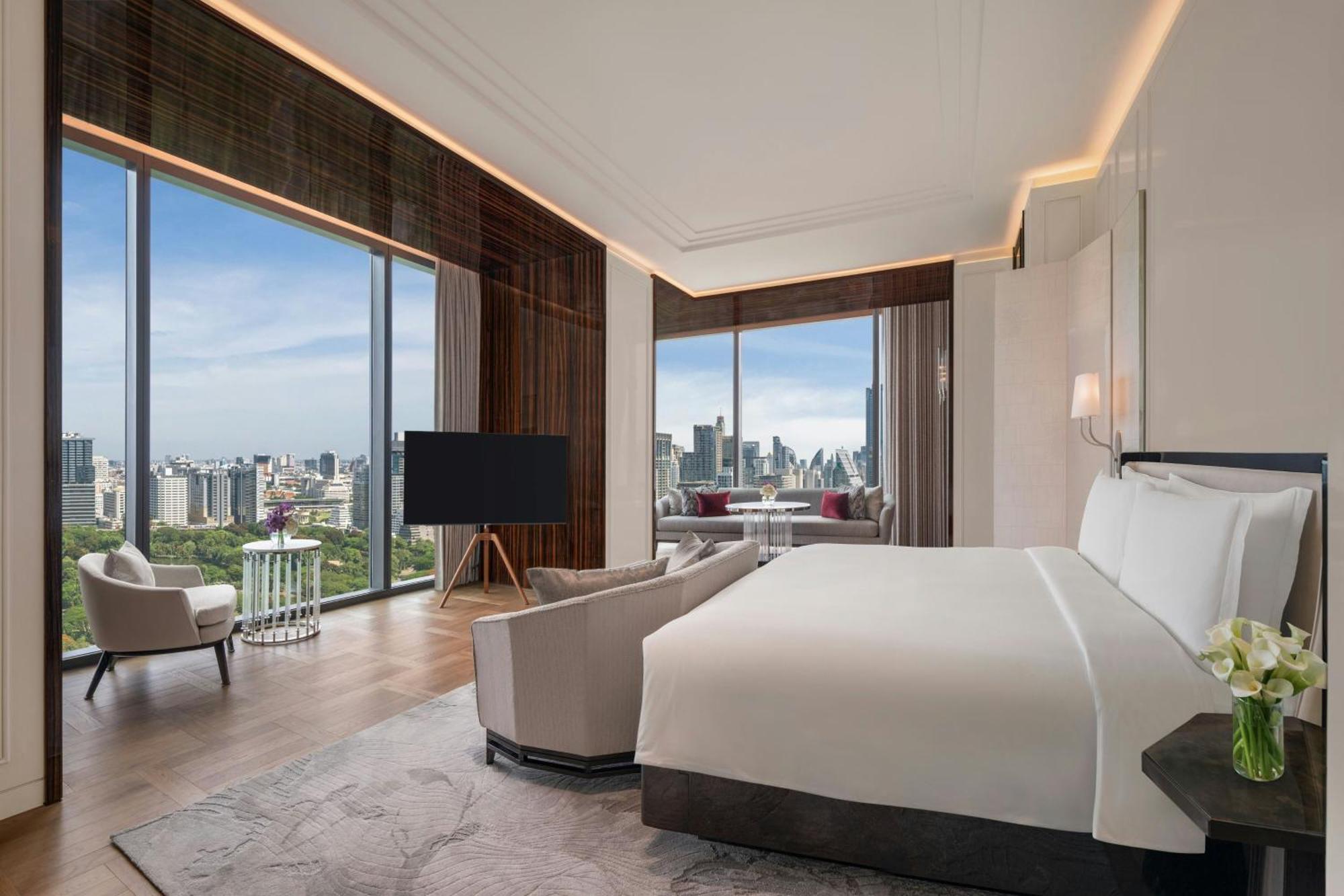 Three-Bedroom Suite Club Lounge Access