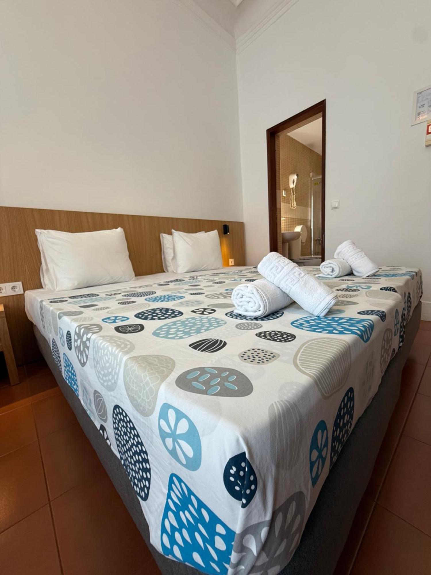Driepersoonskamer met Eigen Badkamer