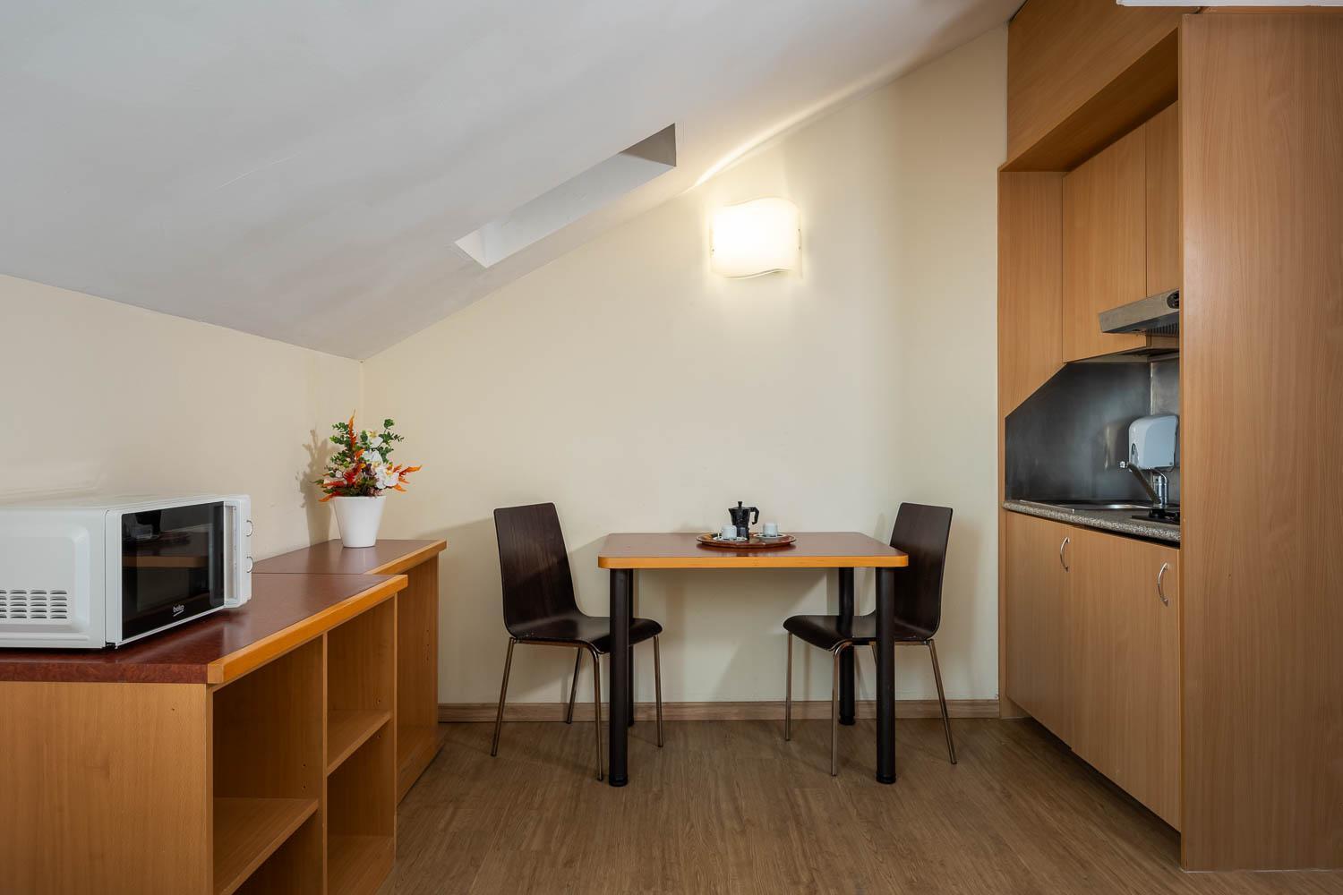 Driepersoonskamer met Kitchenette