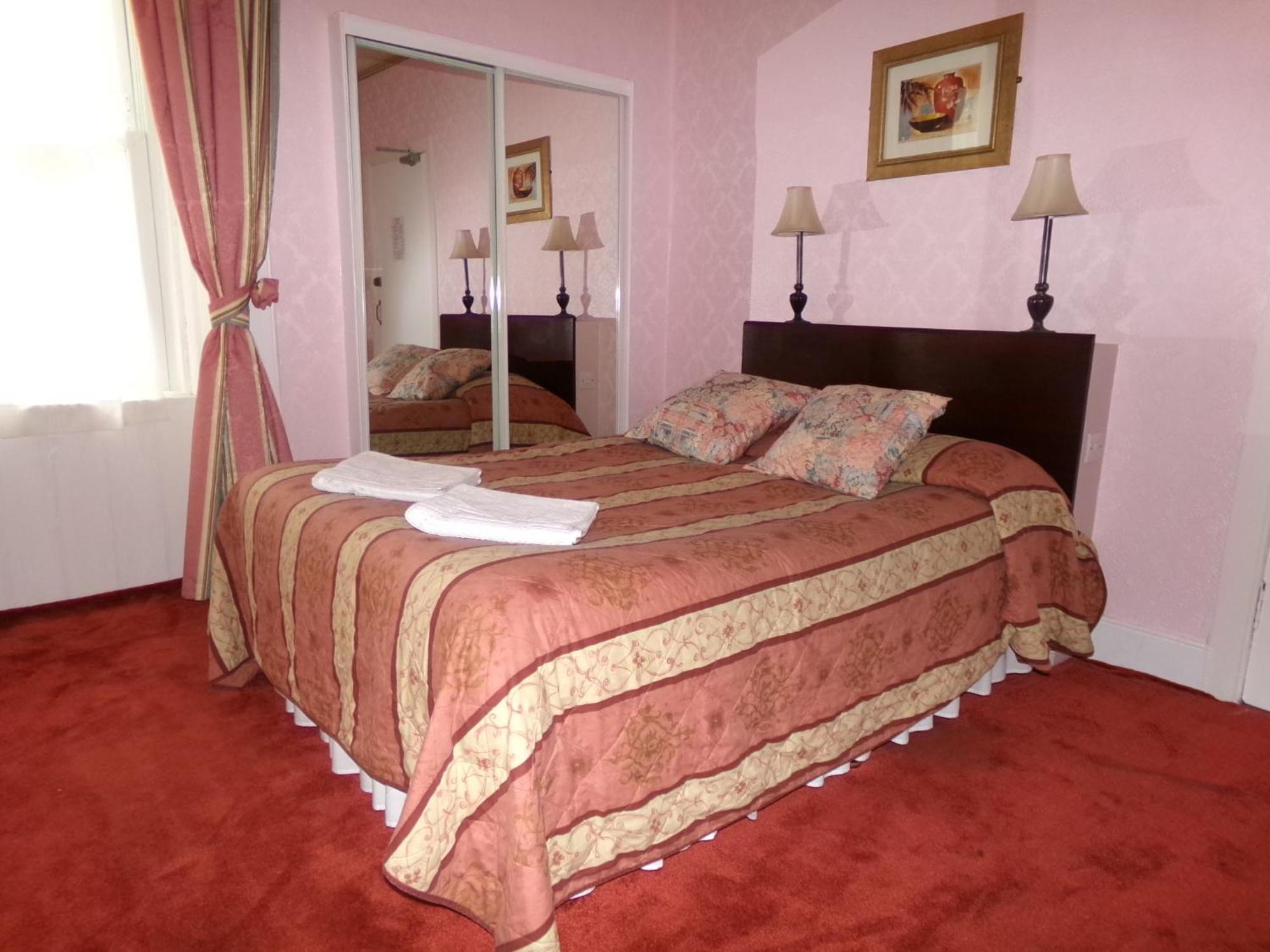 Tweepersoonskamer met Eigen Badkamer