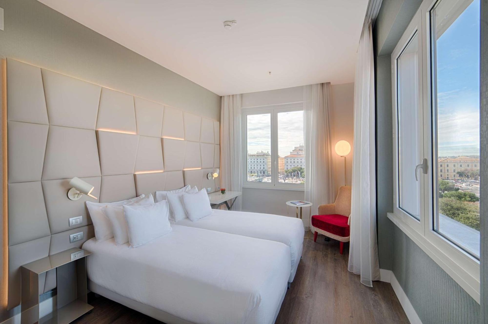 Premium Tweepersoonskamer met 1 of 2 Bedden en Uitzicht