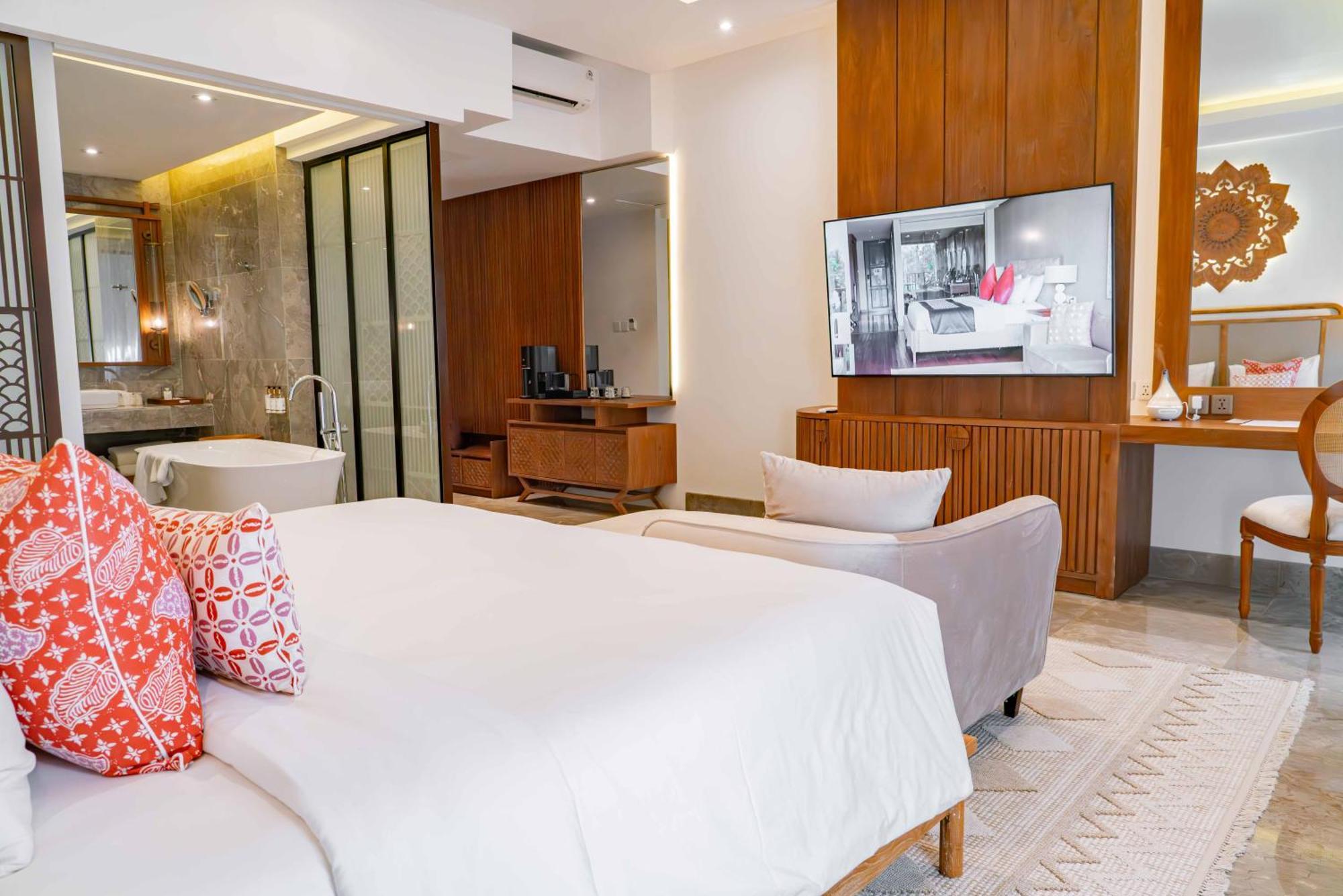 Superior Suite