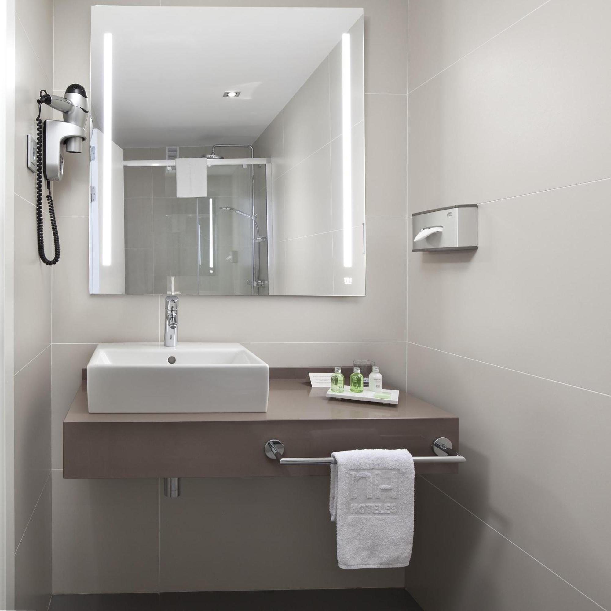 Basic Single Room