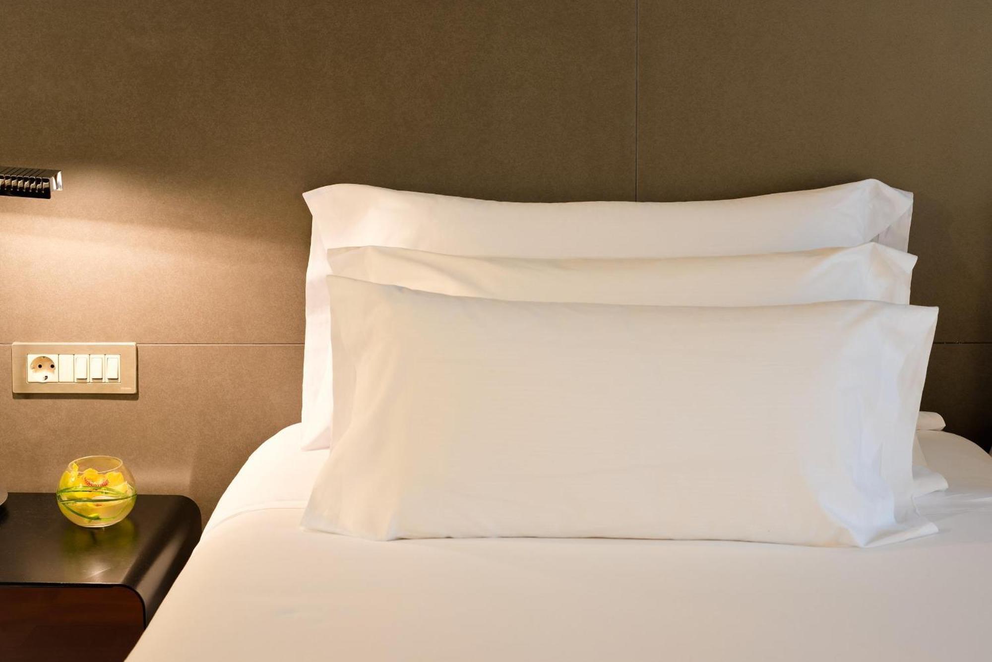 Premium Tweepersoonskamer met 1 of 2 Bedden en Extra Bed (2 Volwassenen + 1 Kind)
