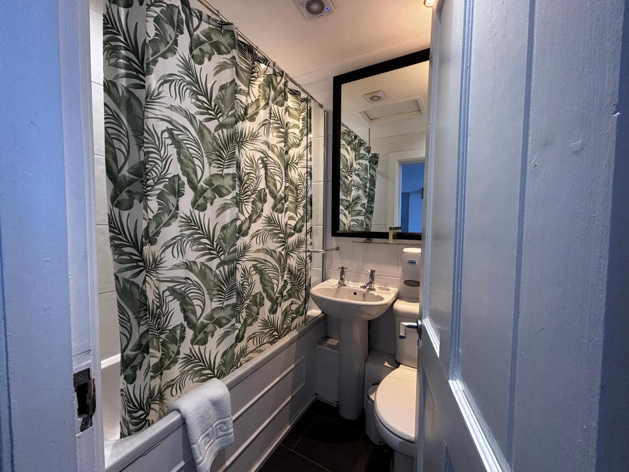 Triple Room Ensuite