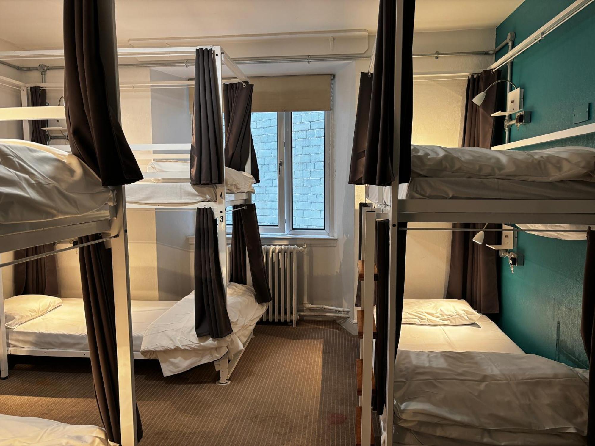 6 Bed Private Room Ensuite