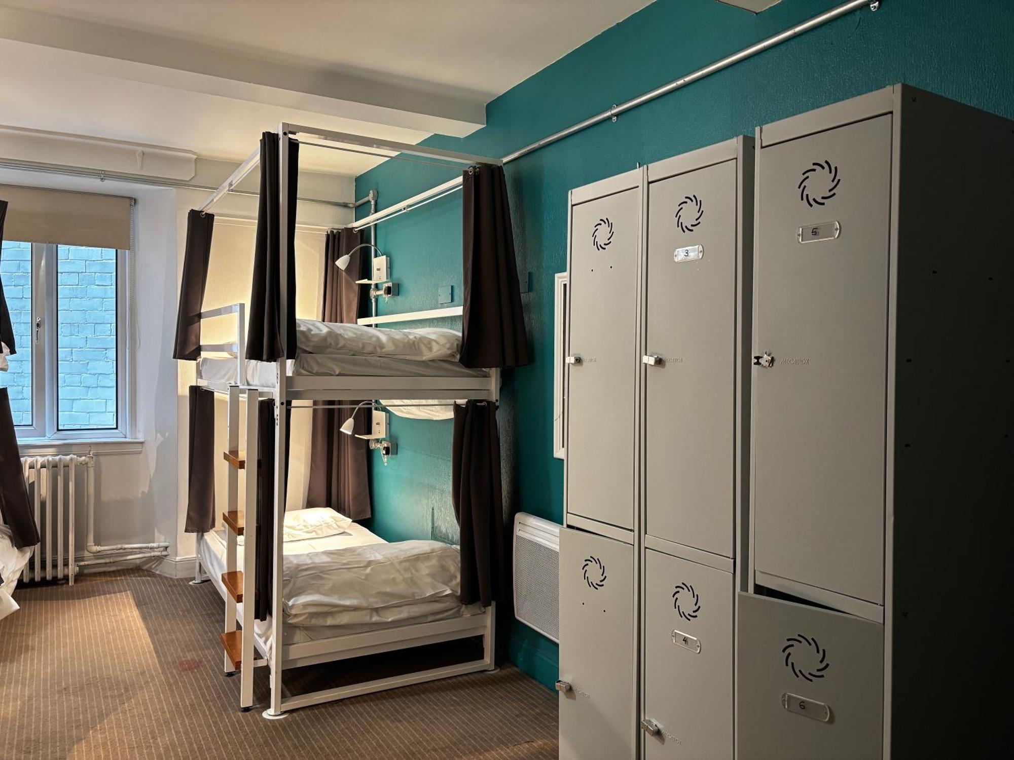 6 Bed Private Room Ensuite