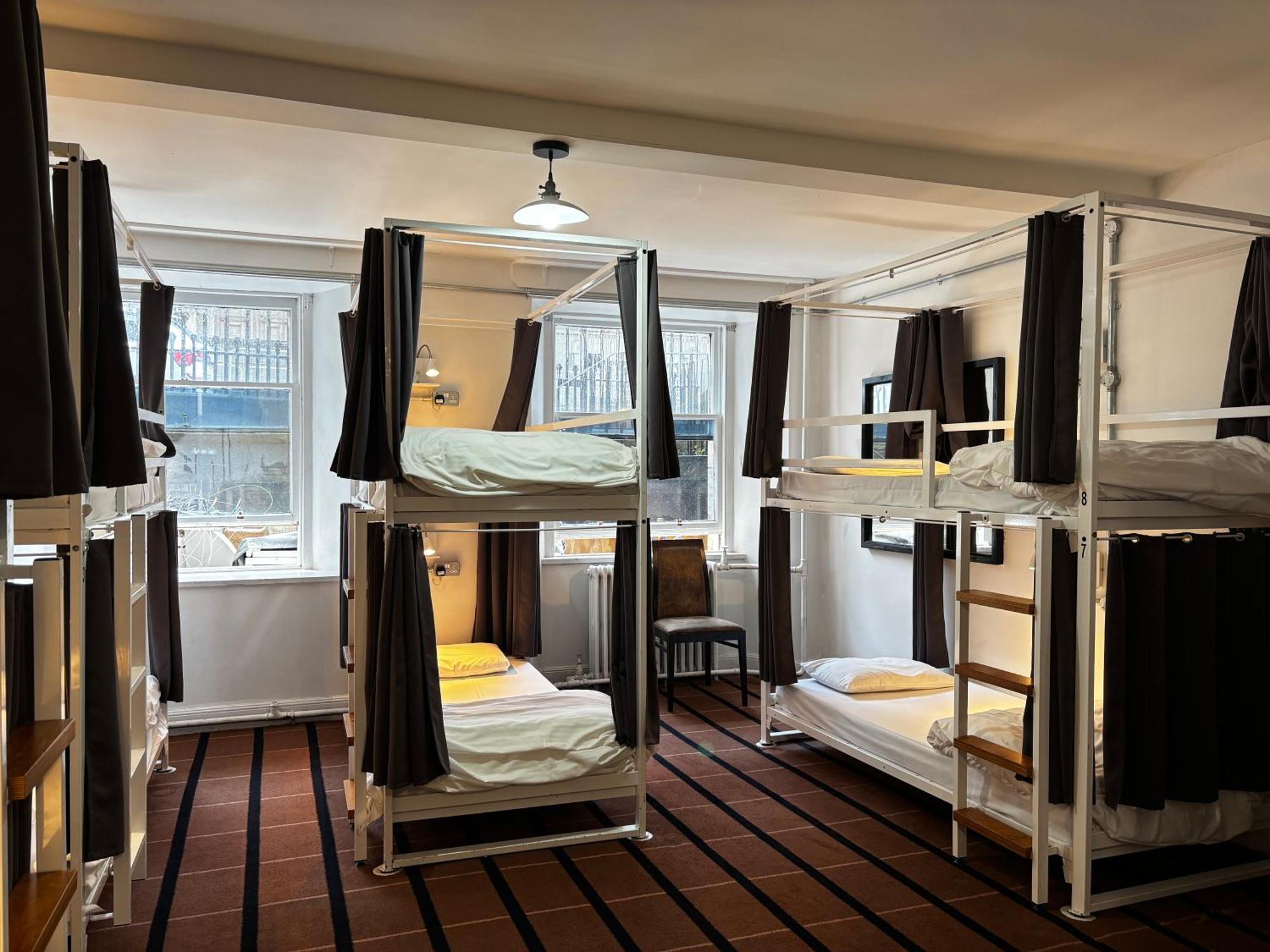 8 Bed Private Room Ensuite