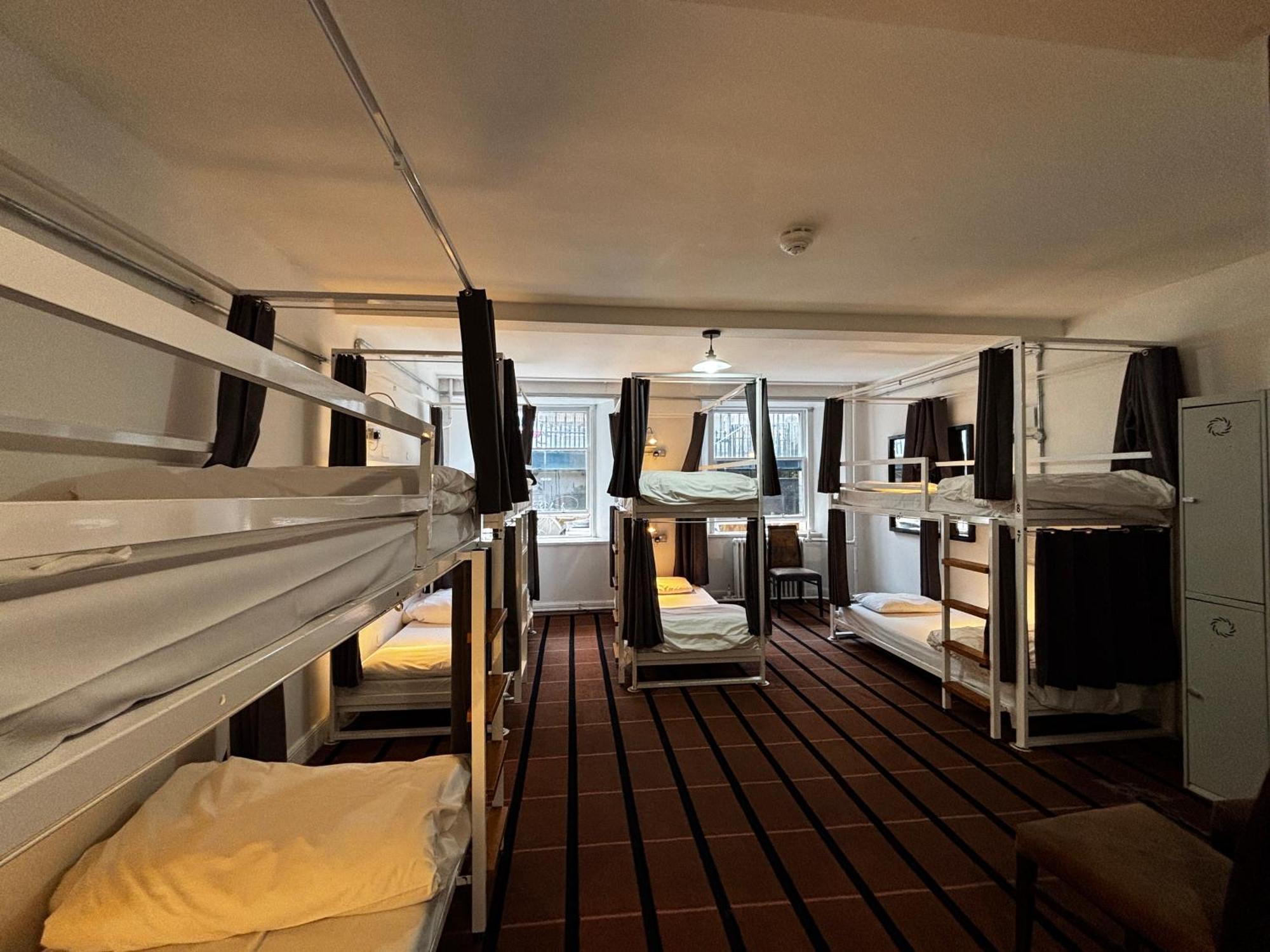 8 Bed Private Room Ensuite
