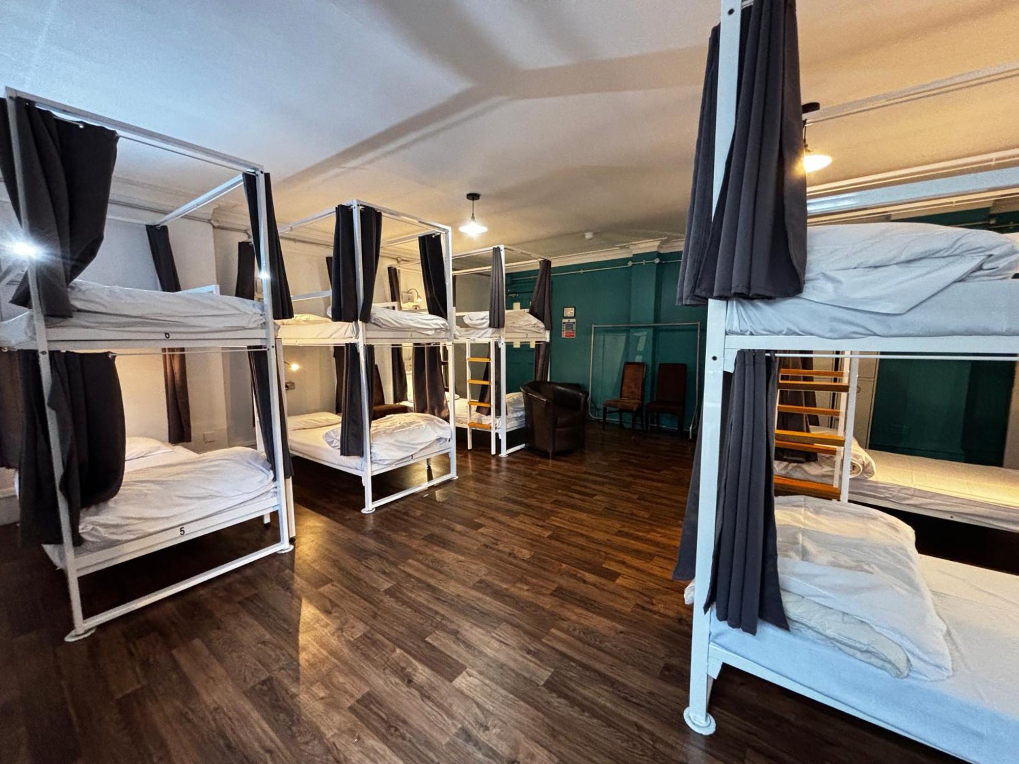 Bed 10-Bed Mixed Dorm Ensuite