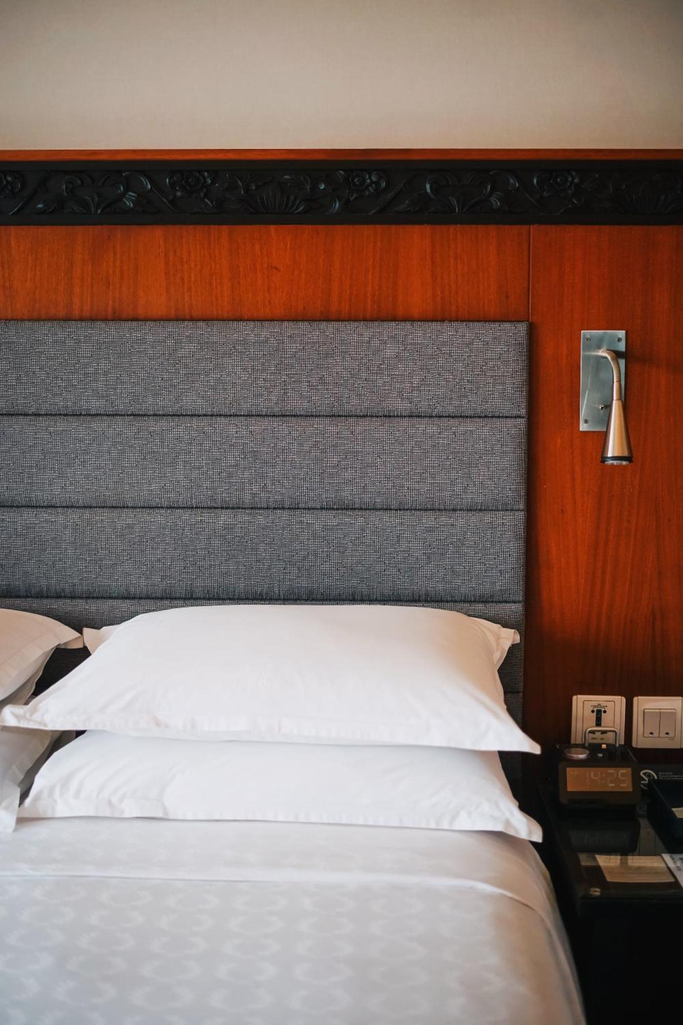 Superior Deluxe King Room River View
