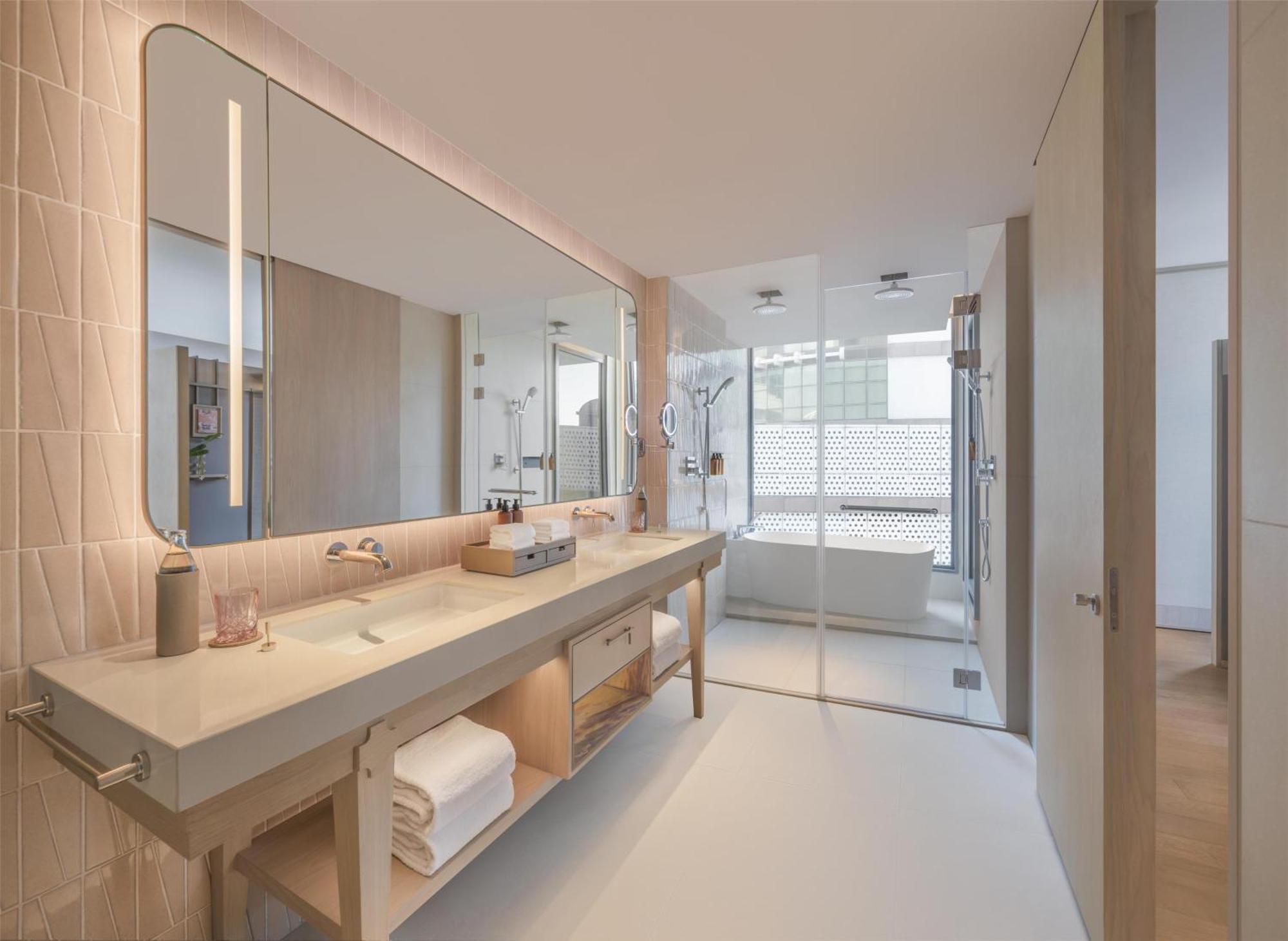 Kromo King Suite