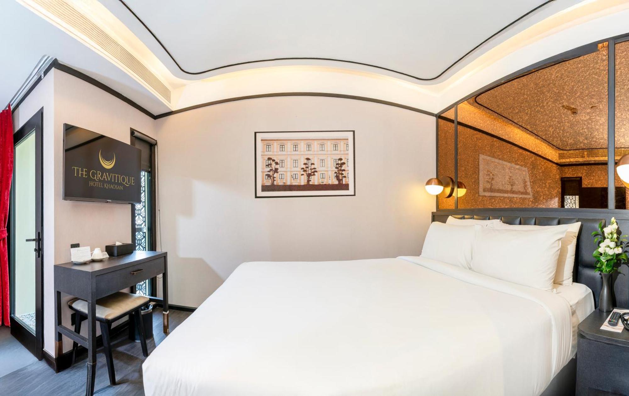 Standard Queen Room