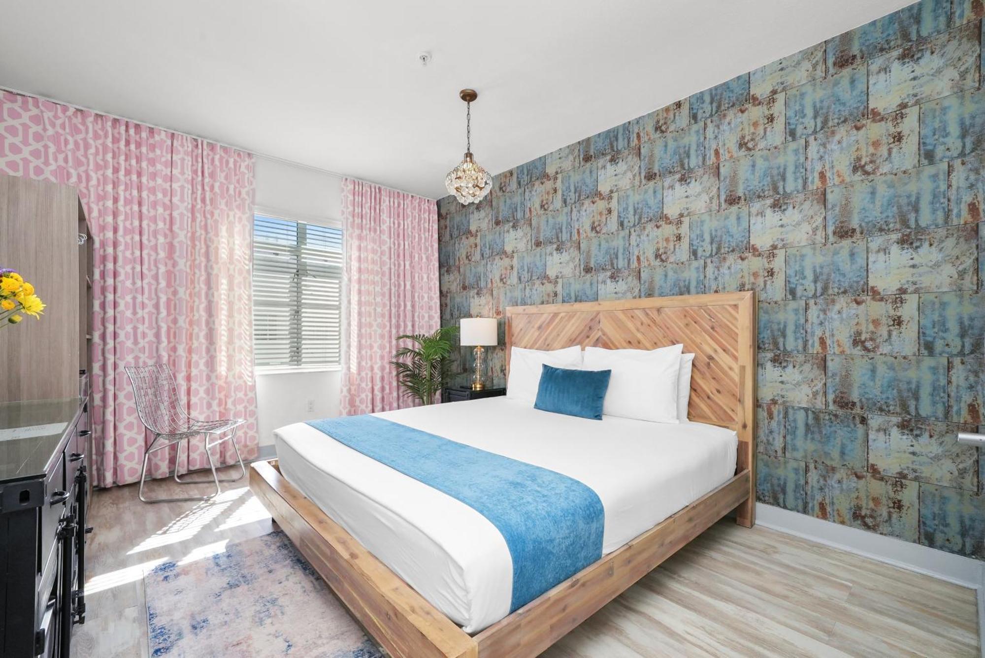 Standard King Room,1693275815:JPEG