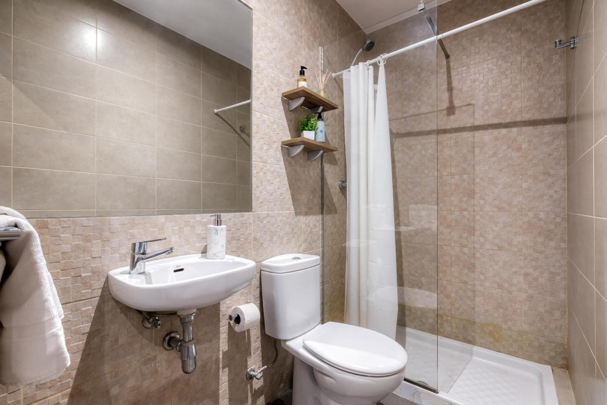 Standard Single Room,1693401837:JPEG