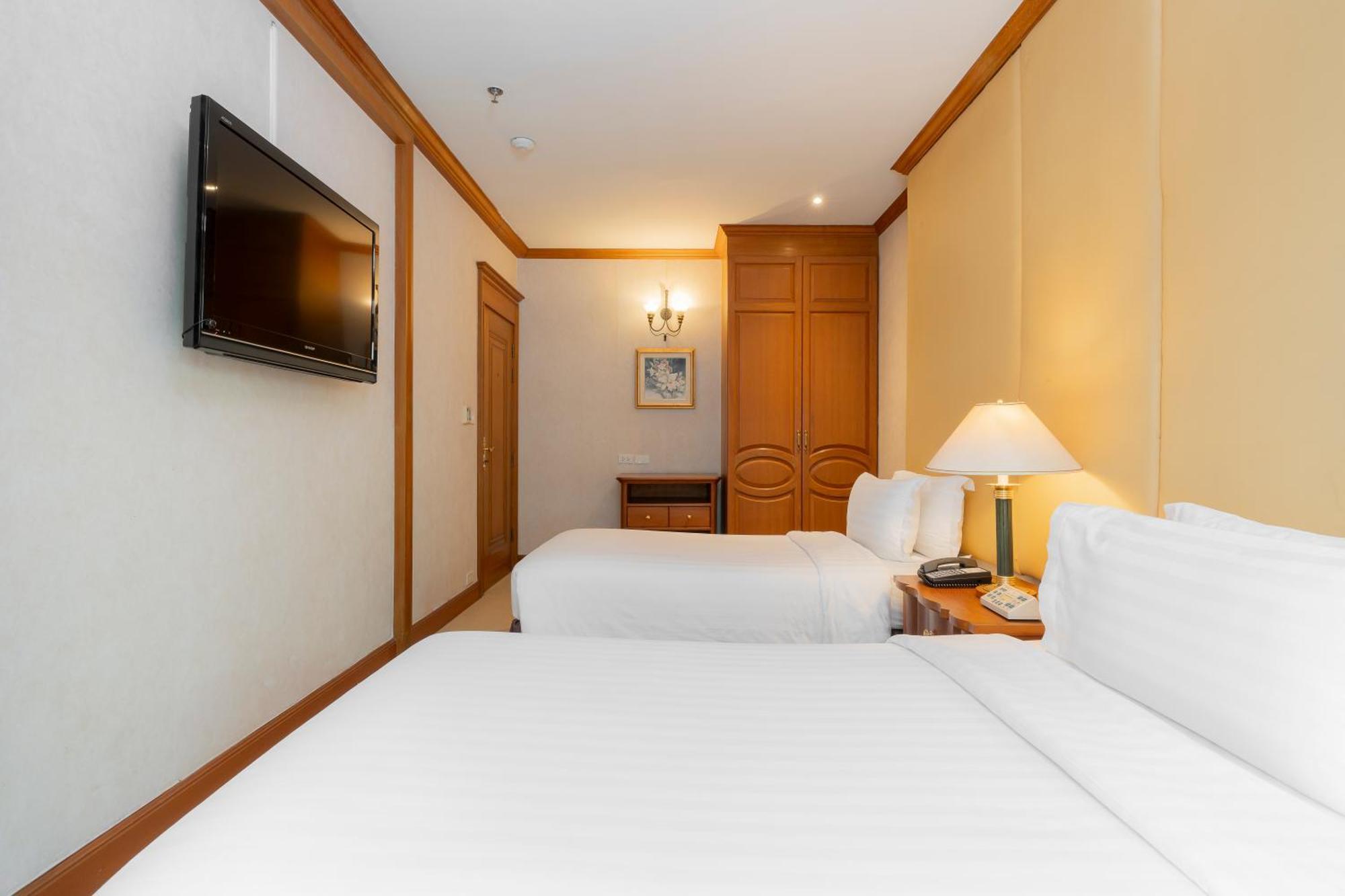 Penthouse Suite