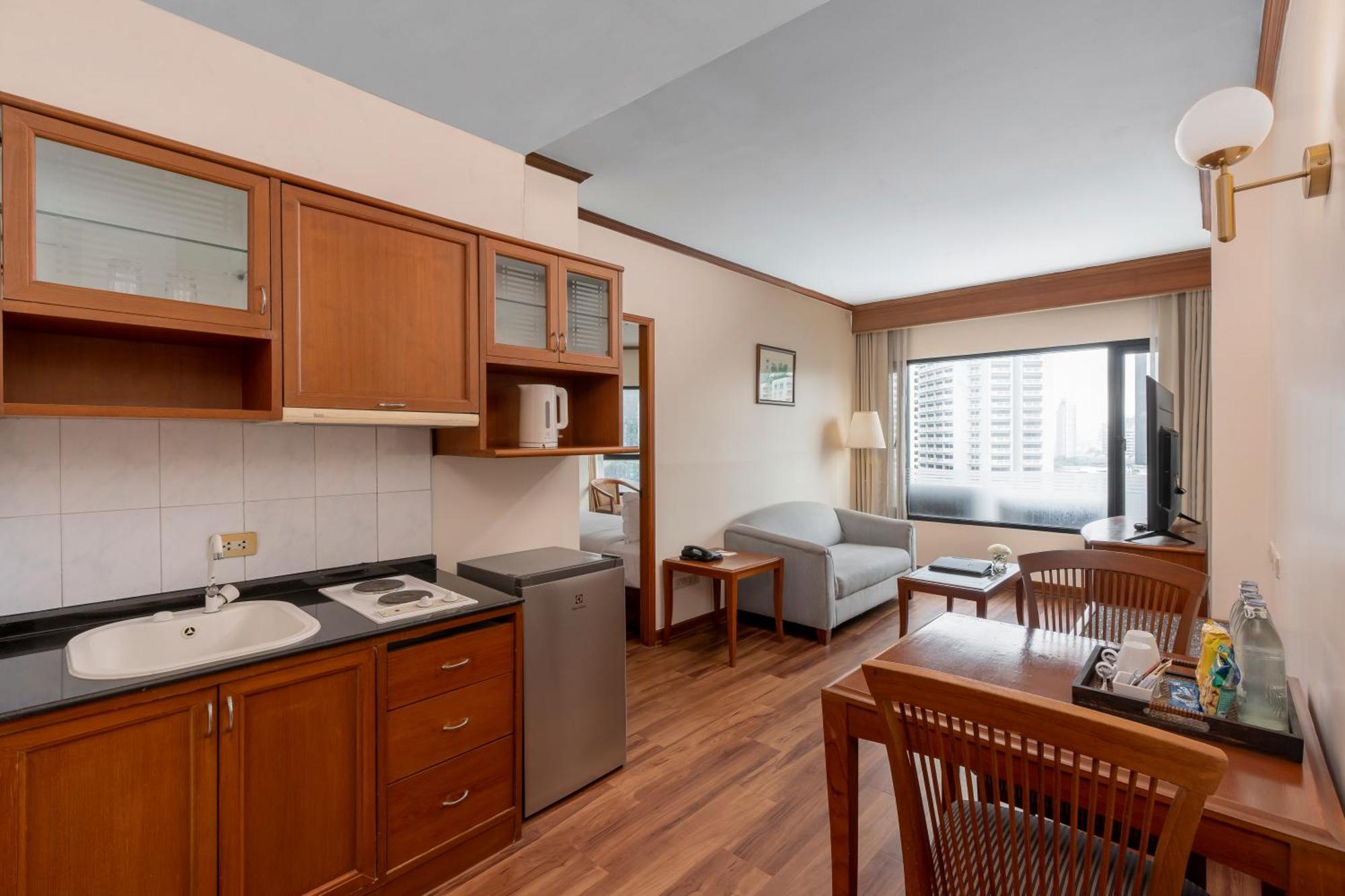One-Bedroom Suite Smoking
