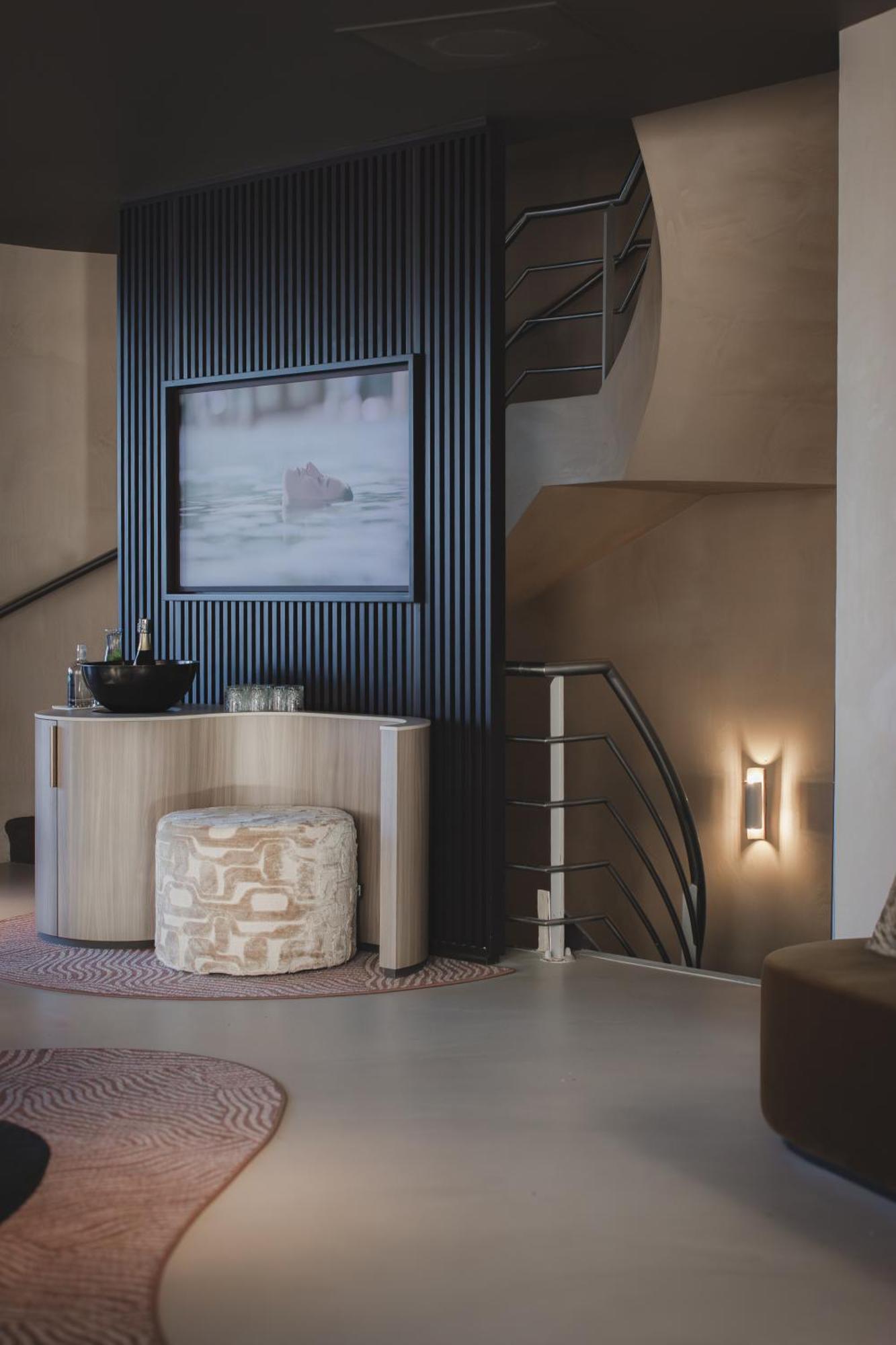 Royal Sauna Suite Spa Access