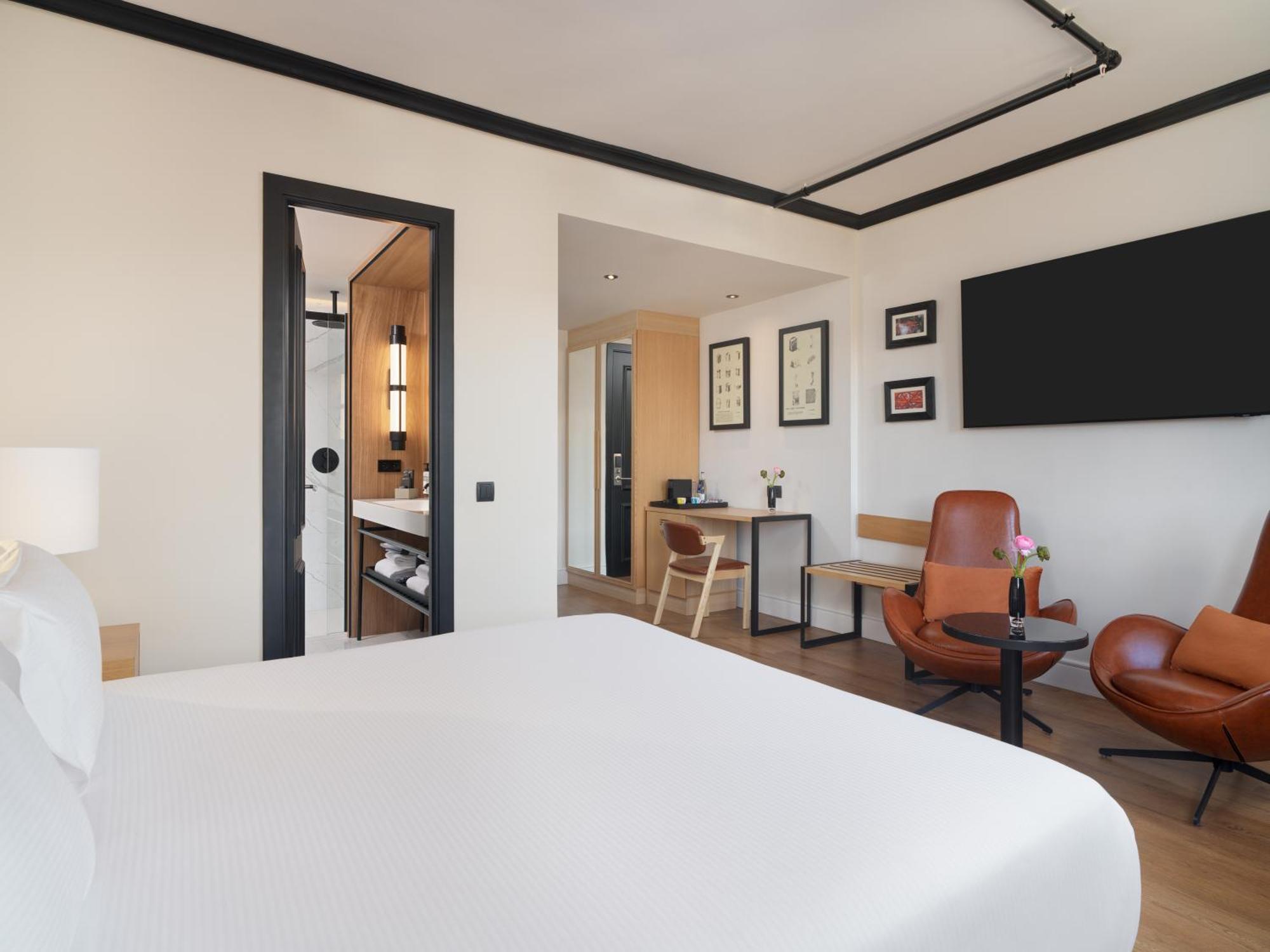 Executive room sofa-bed