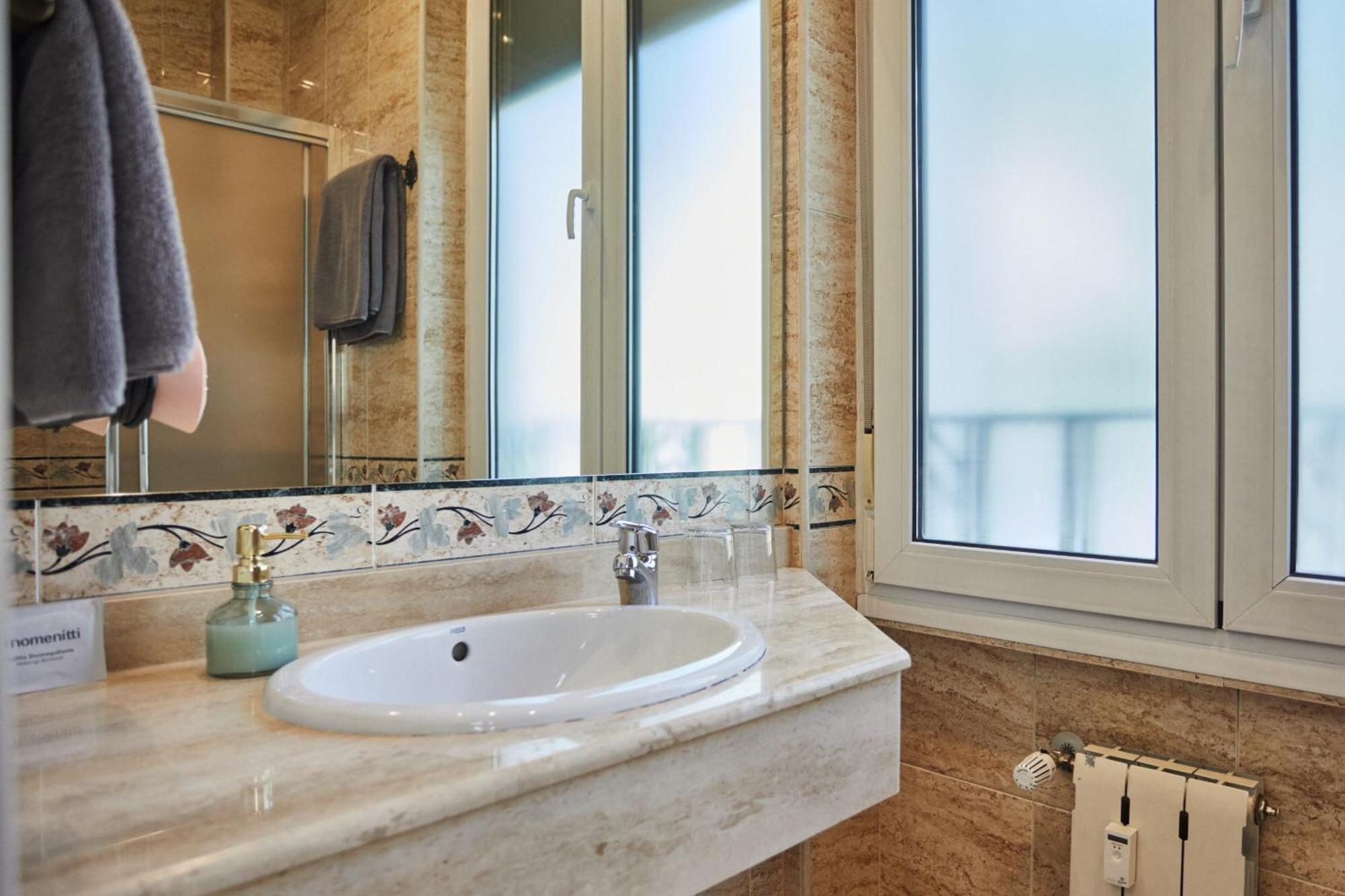 Double Room Private Bathroom