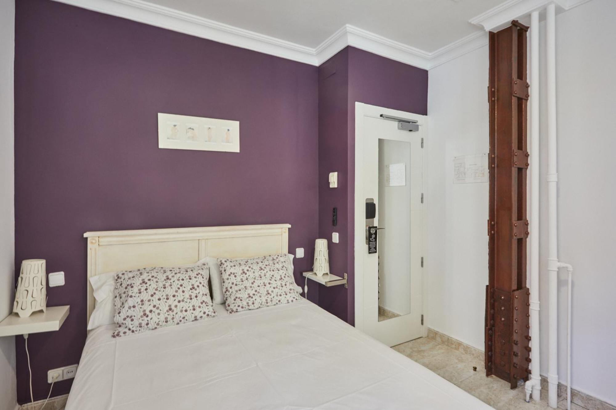 Double Room Private Bathroom