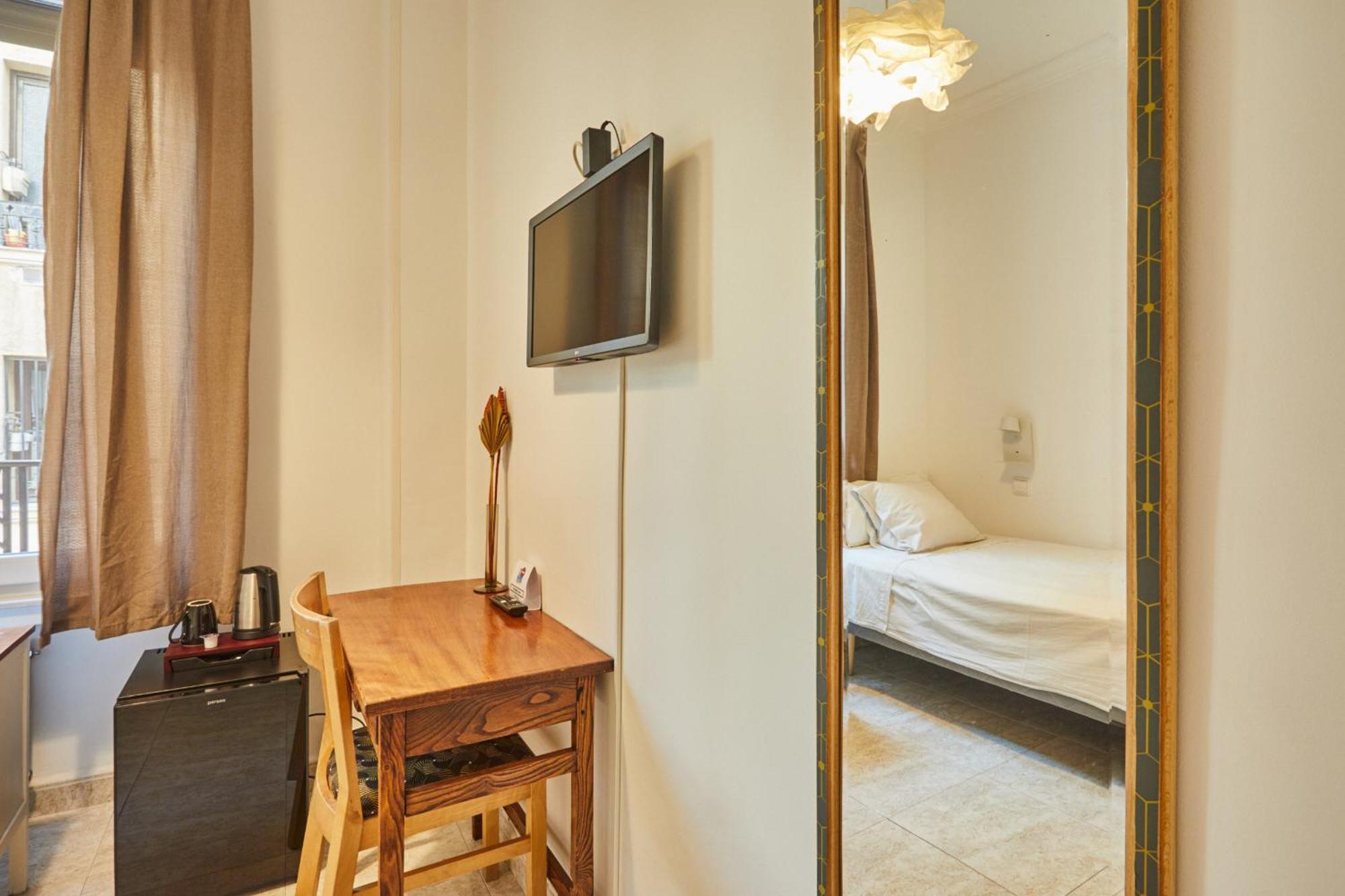 Single Room Private Bathroom