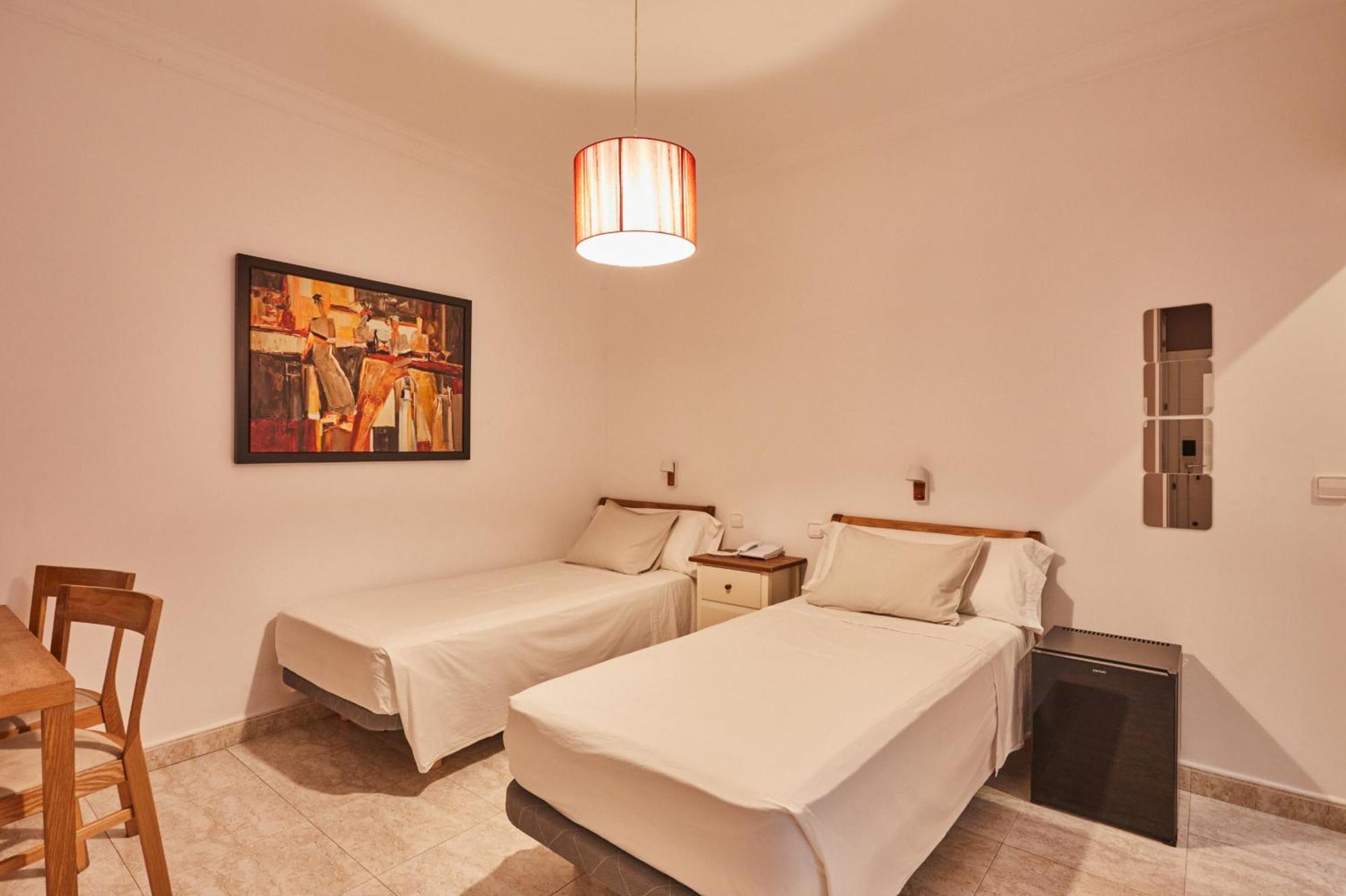 Twin Room Bathroom