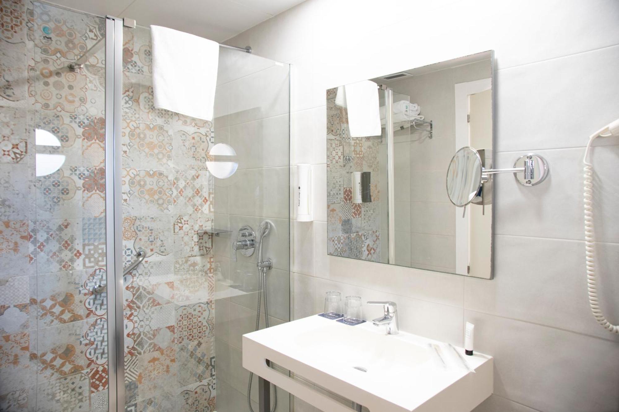 Superior Double or Twin Room Terrace